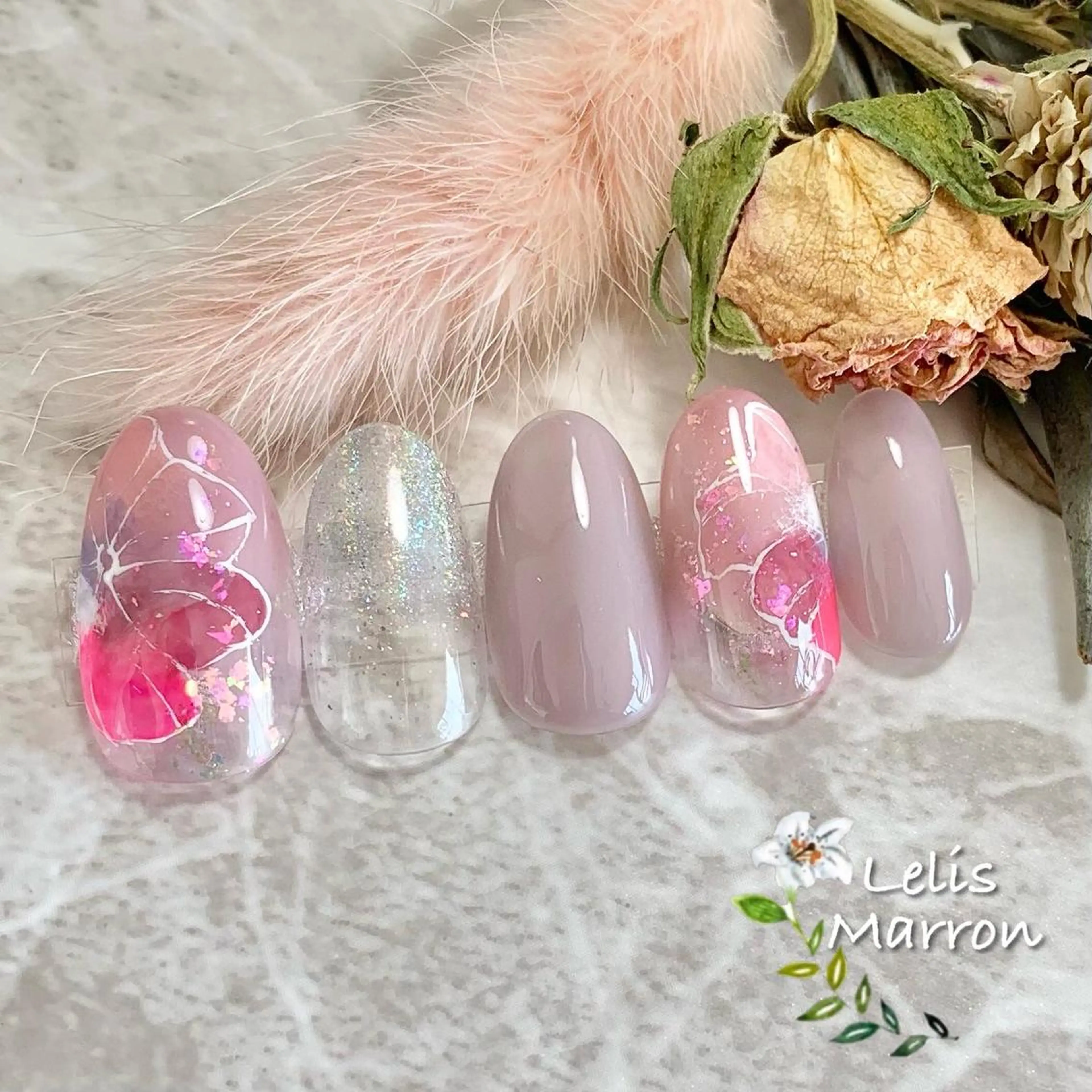 ネイル アートネイル オーロラネイル フラワーネイル ニュアンスネイル オフィスネイル ハンドネイル Lelis Marron所属・岸 侑李のネイルデザイン