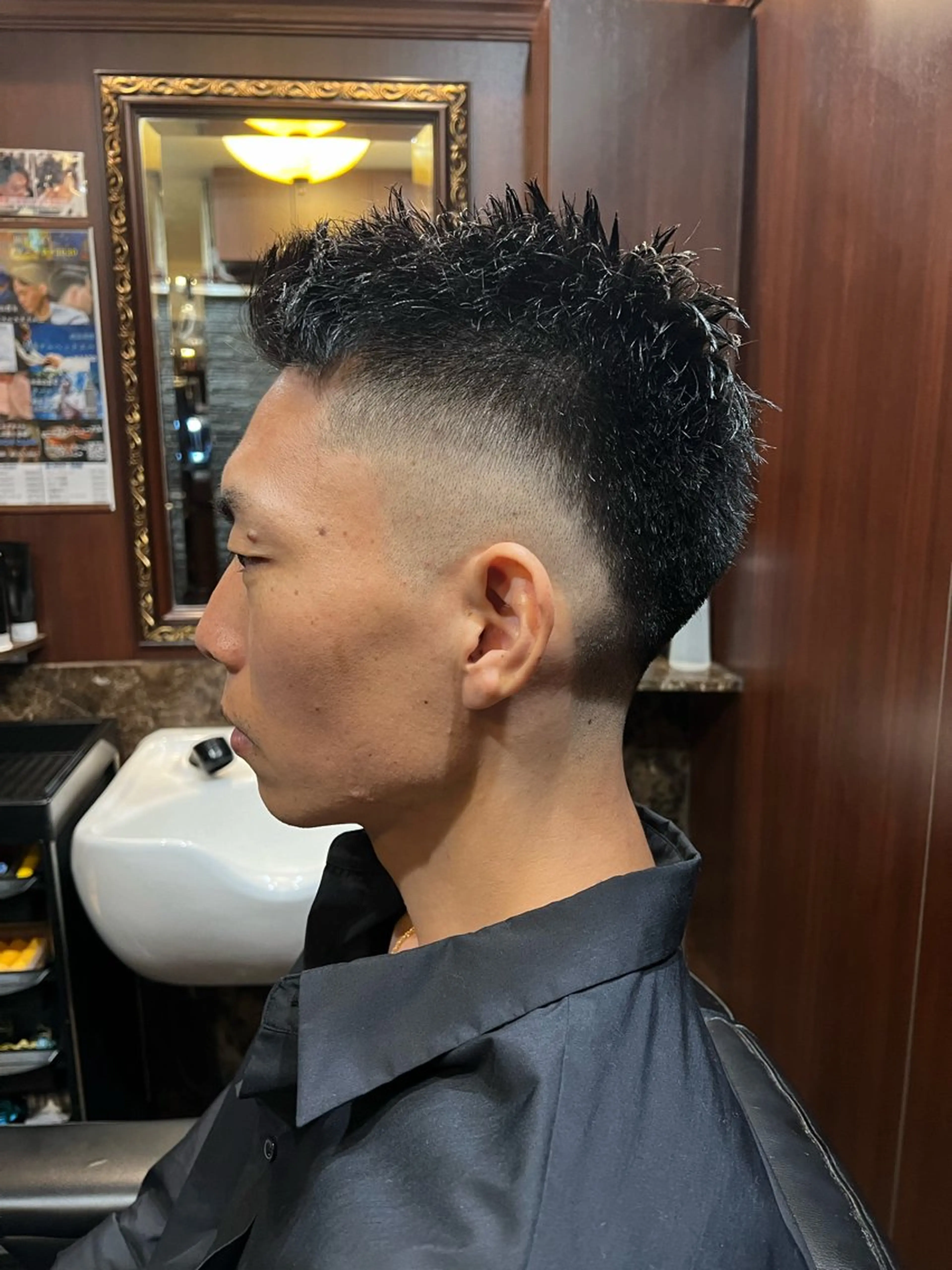 ショート ヒロ銀座バーバーショップ丸の内所属・秋山 琳太のヘアスタイル