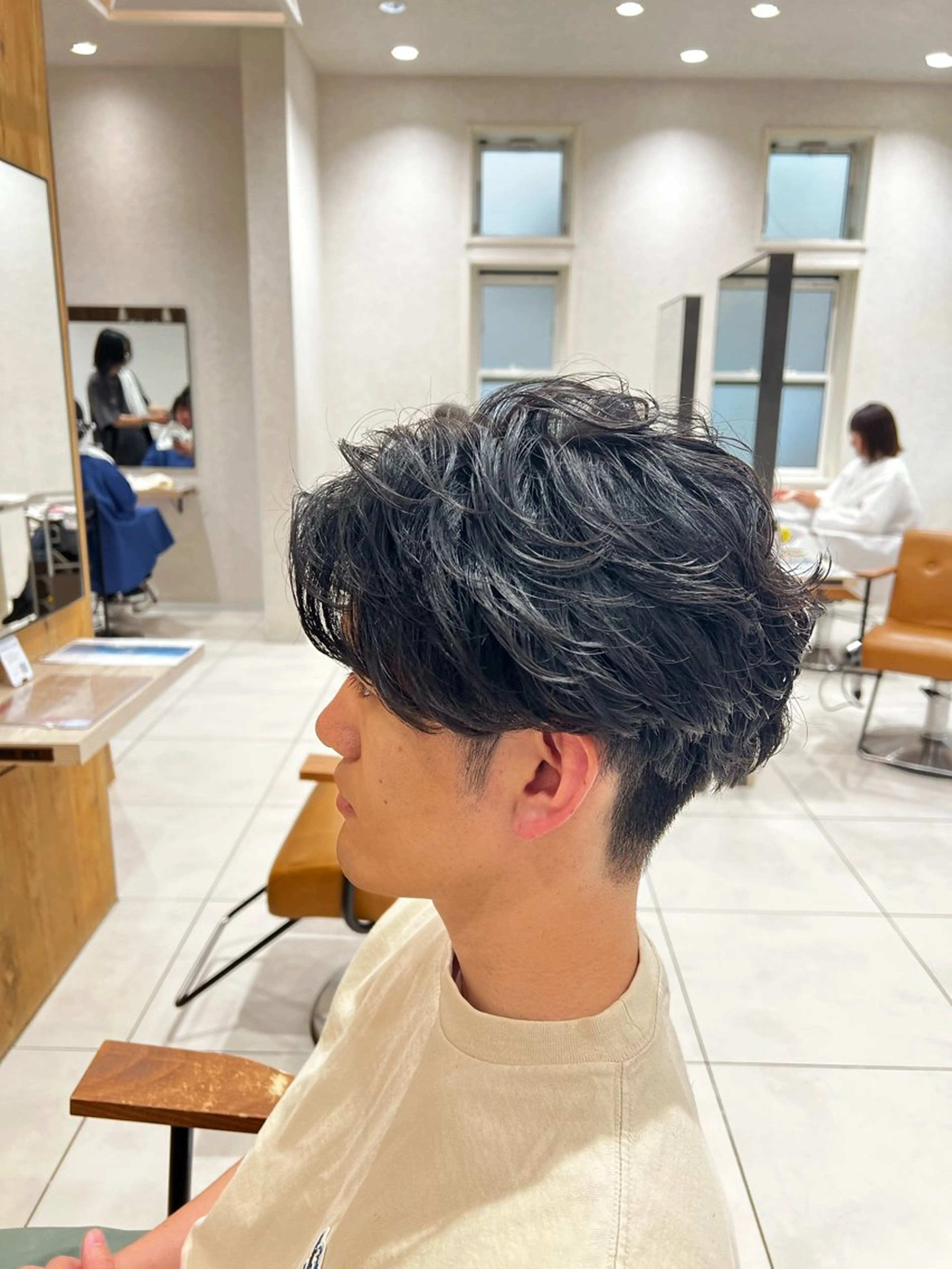 メンズ フェザーパーマ メンズパーマ カット パーマ レディースショート／ メンズパーマ／足立のヘアスタイル