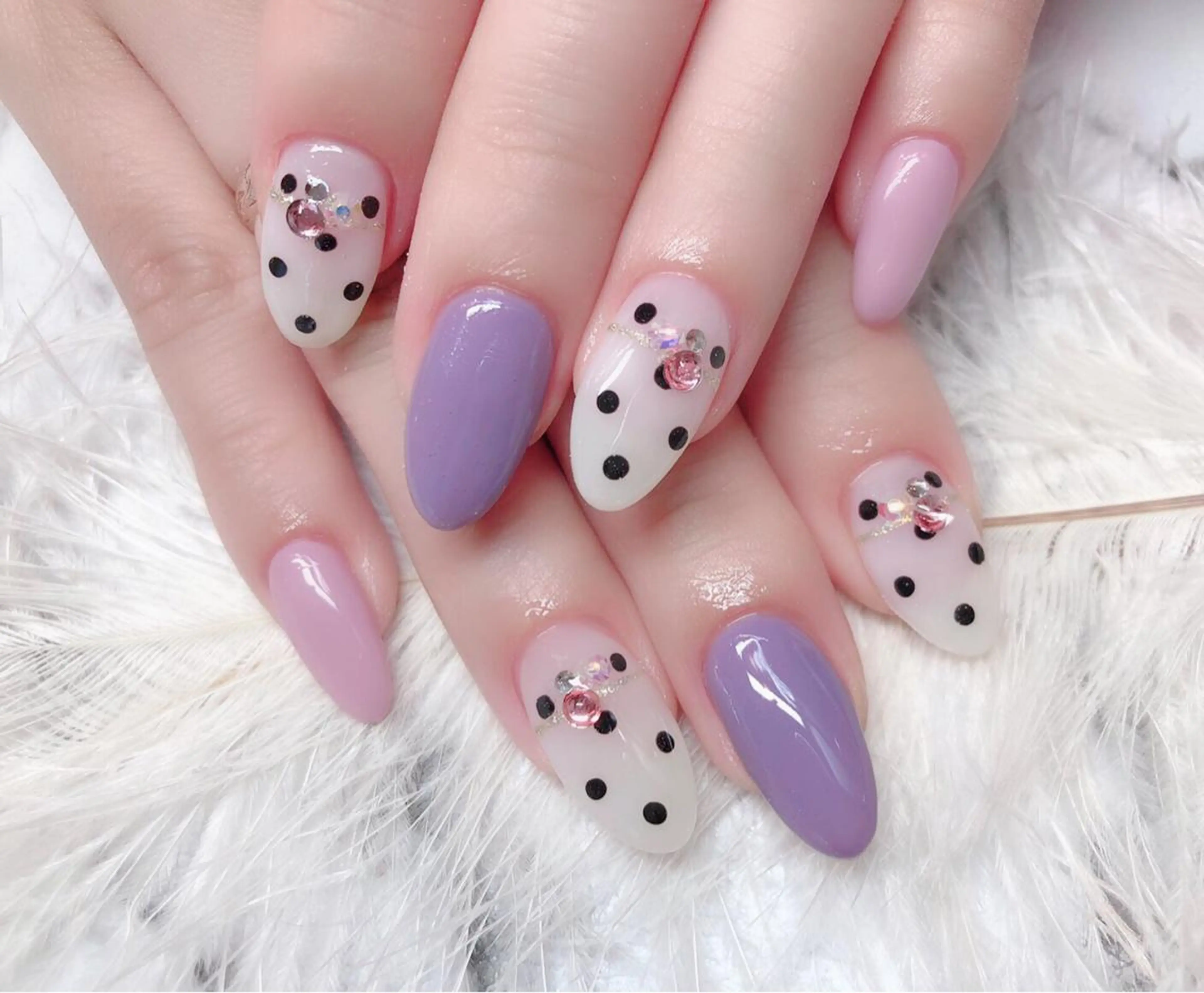 ネイル マジックミラー所属・マジック ミラーのネイルデザイン