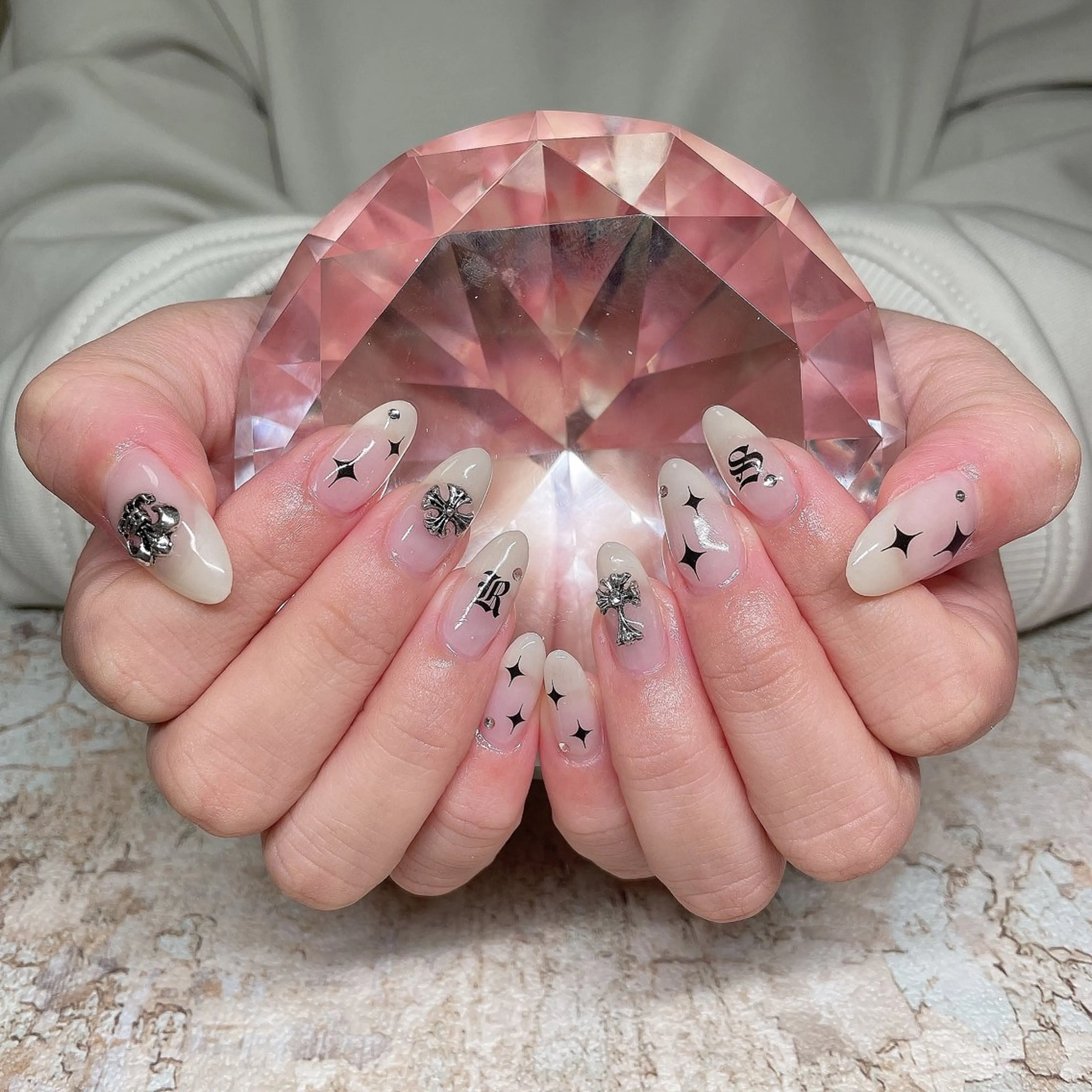 ネイル アートネイル フレンチネイル ジェルネイル グラデーション 韓国ネイル ハンドネイル ハンドケア Nail room Bimano所属・Bimano seica♡+°のネイルデザイン