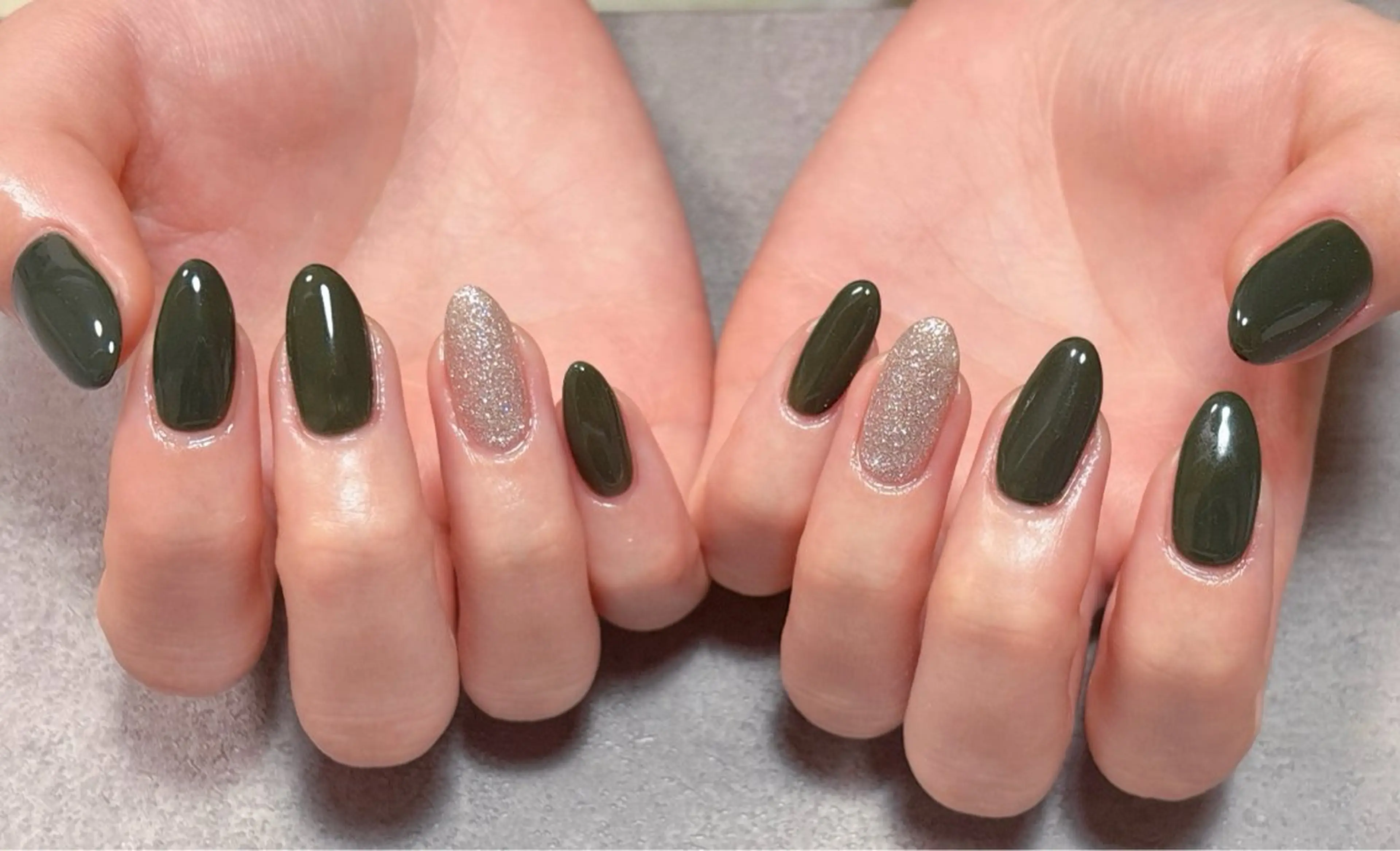 ネイル アートネイル ハート ラメ(グリッター) マグネットネイル リボン ハンドネイル ハンドケア ゆ か_Nails💫のネイルデザイン