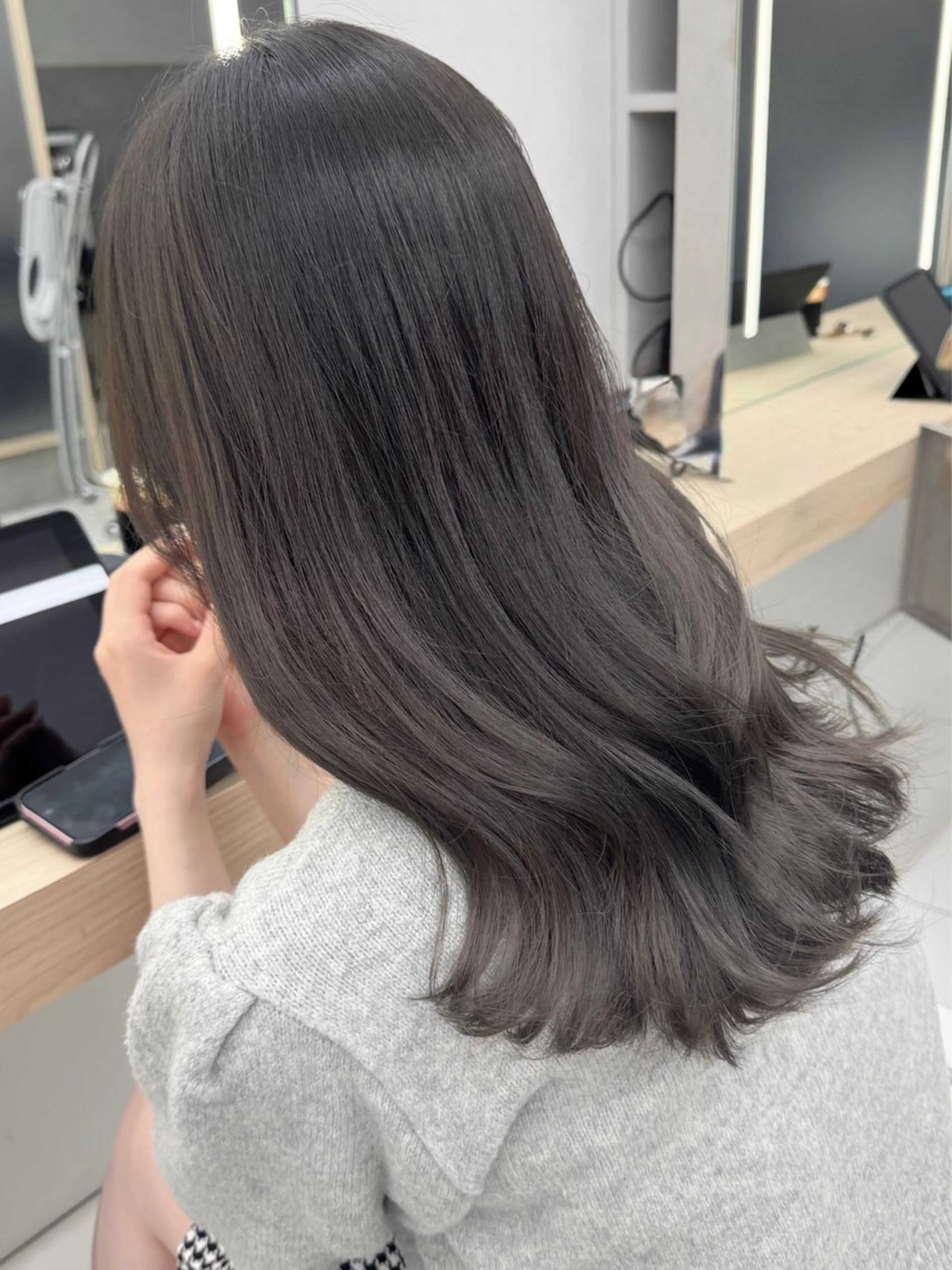 セミロング カラー ブリーチ 透明感カラー ヘアカラー ショートモデル募集/ 美髪縮毛矯正💎萌のヘアスタイル