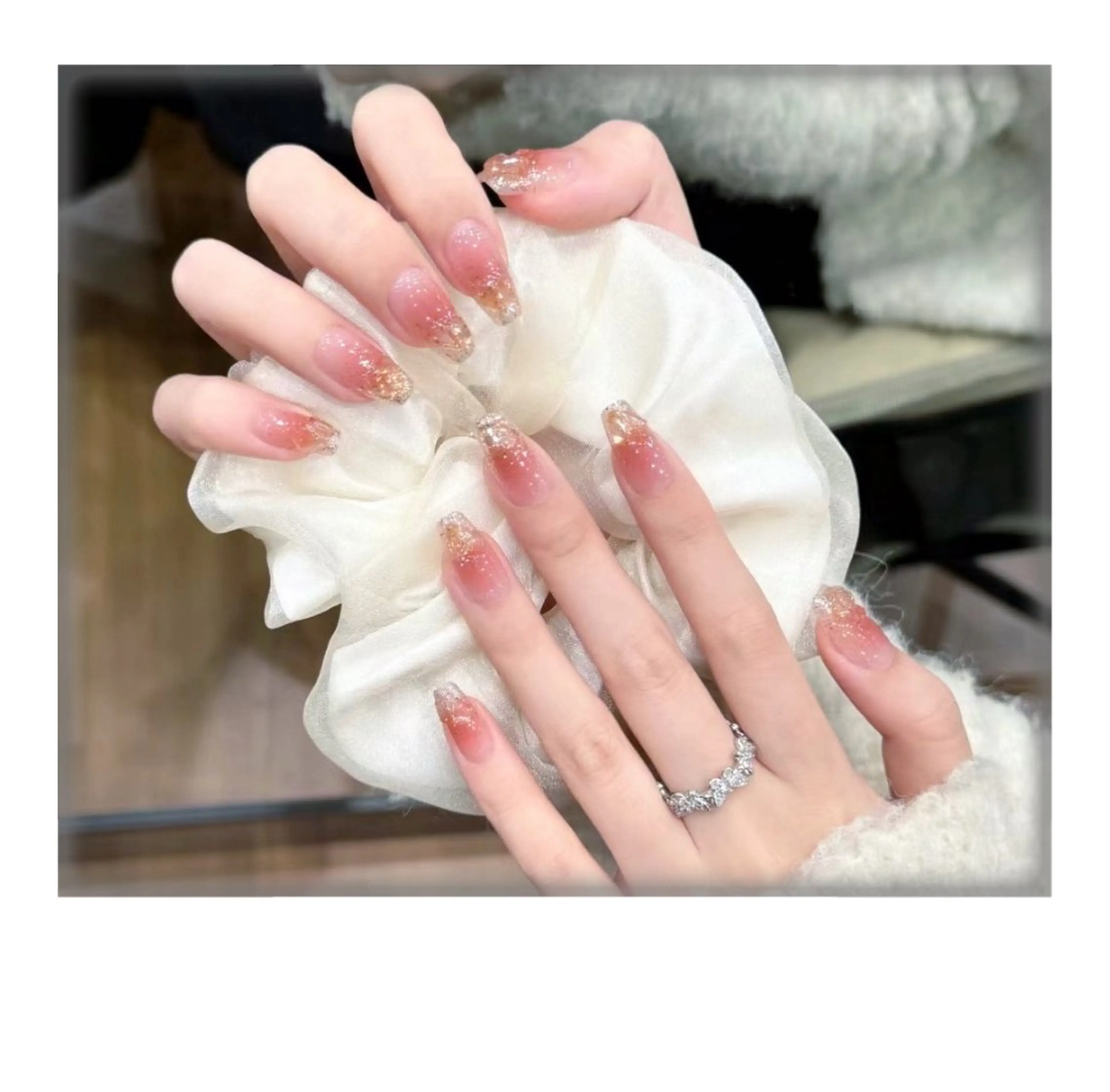 ネイル pink ladyサロン所属・べ にのネイルデザイン