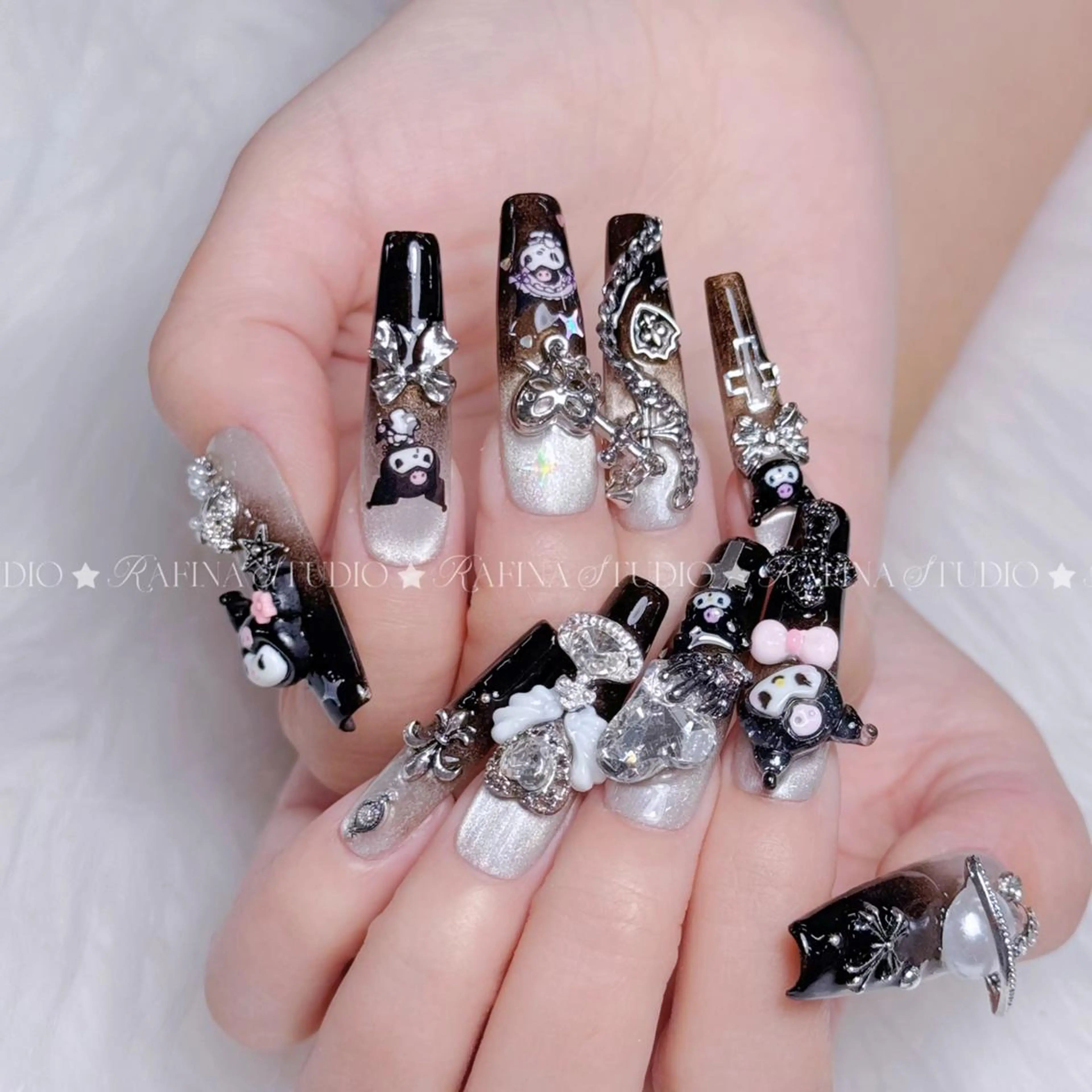 ネイル ハンドネイル ハンドケア 桃香 Minaのネイルデザイン