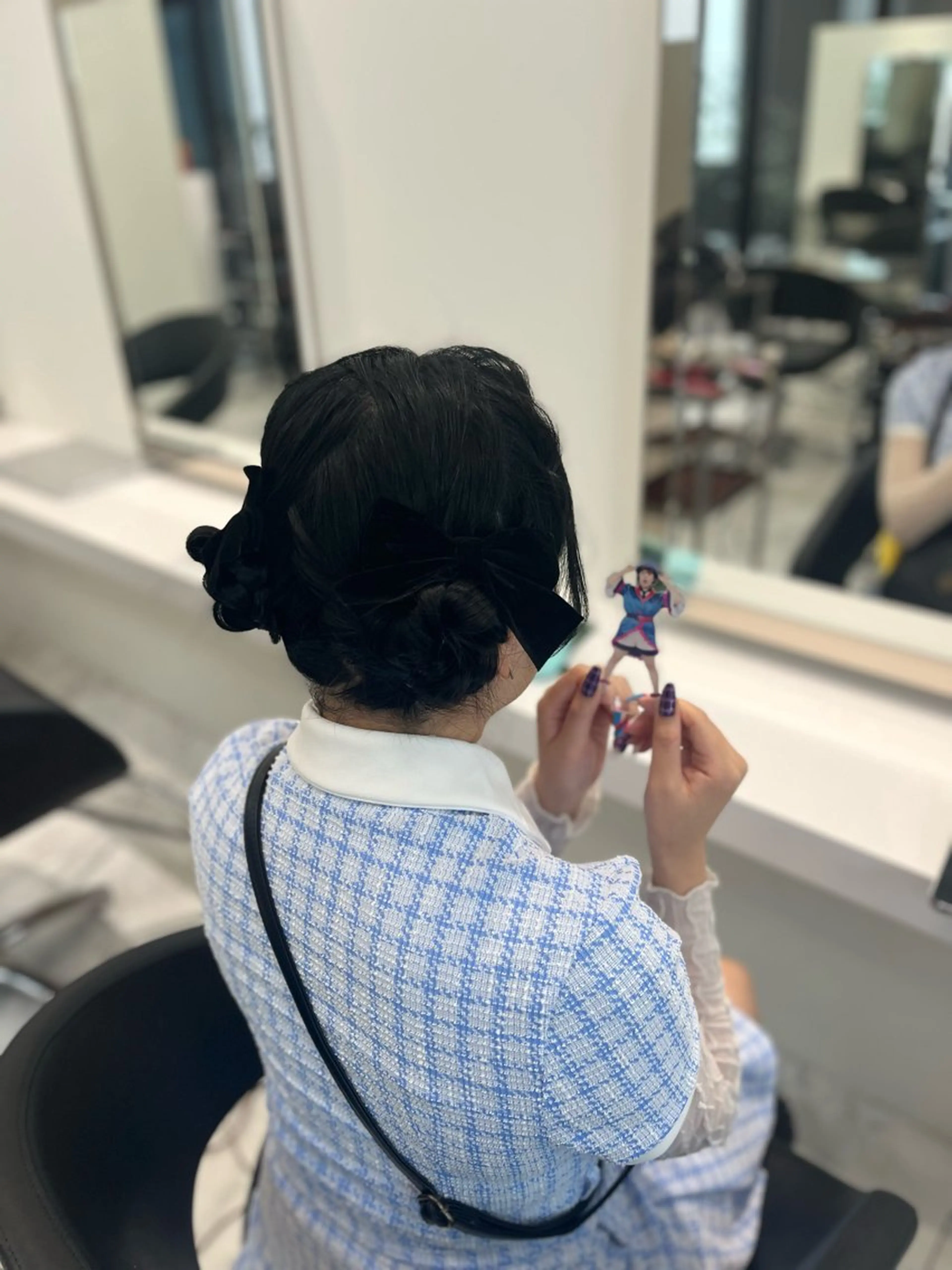 セミロング ヘアアレンジ お団子ヘア ヘアセット うる艶モテカラー💞 盛れるヘアメ👧🏻のヘアスタイル