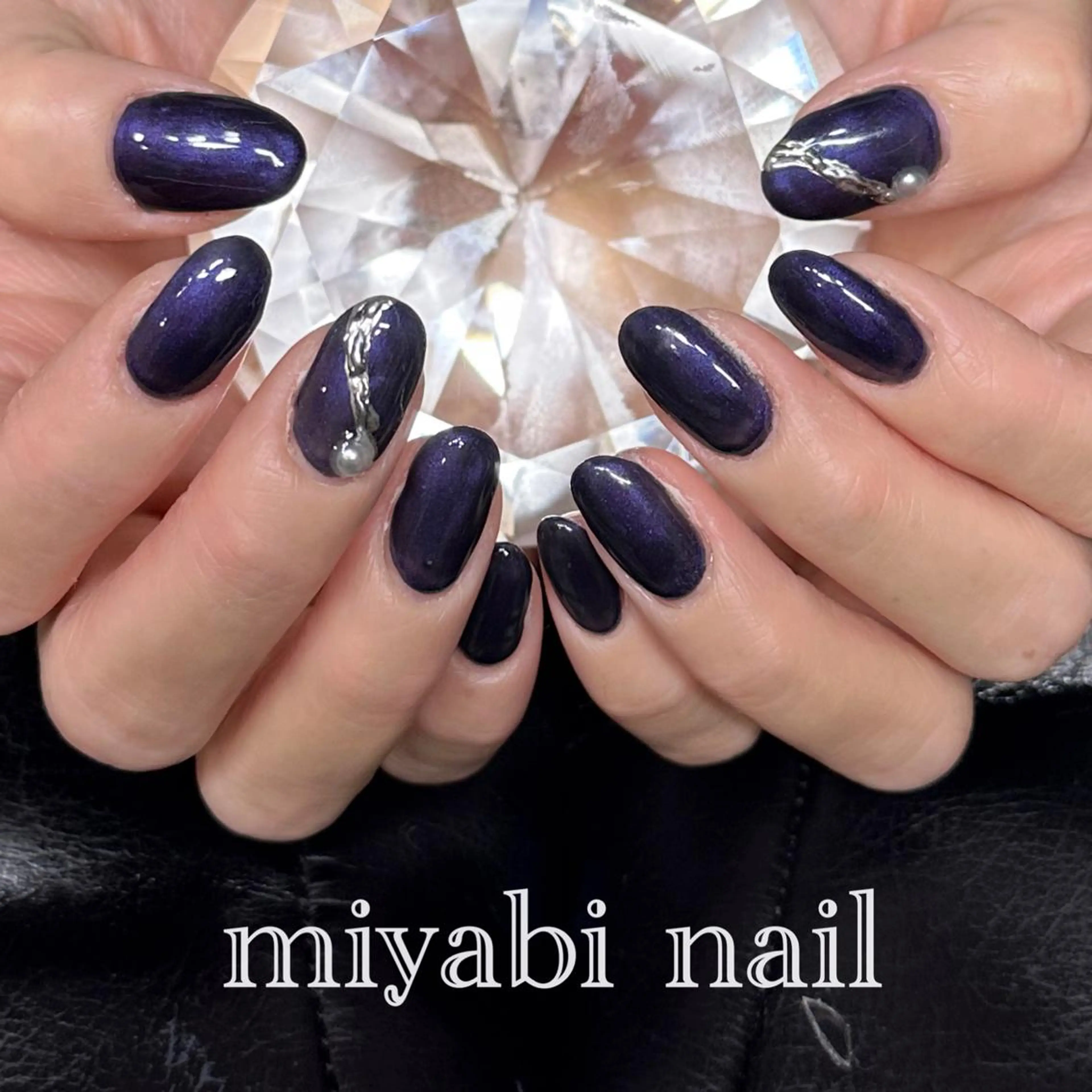 ネイル ジェルネイル 持ち込み ネイビー ワンカラーネイル シルバー ハンドネイル miyabi nail 桂川駅近くのネイルデザイン