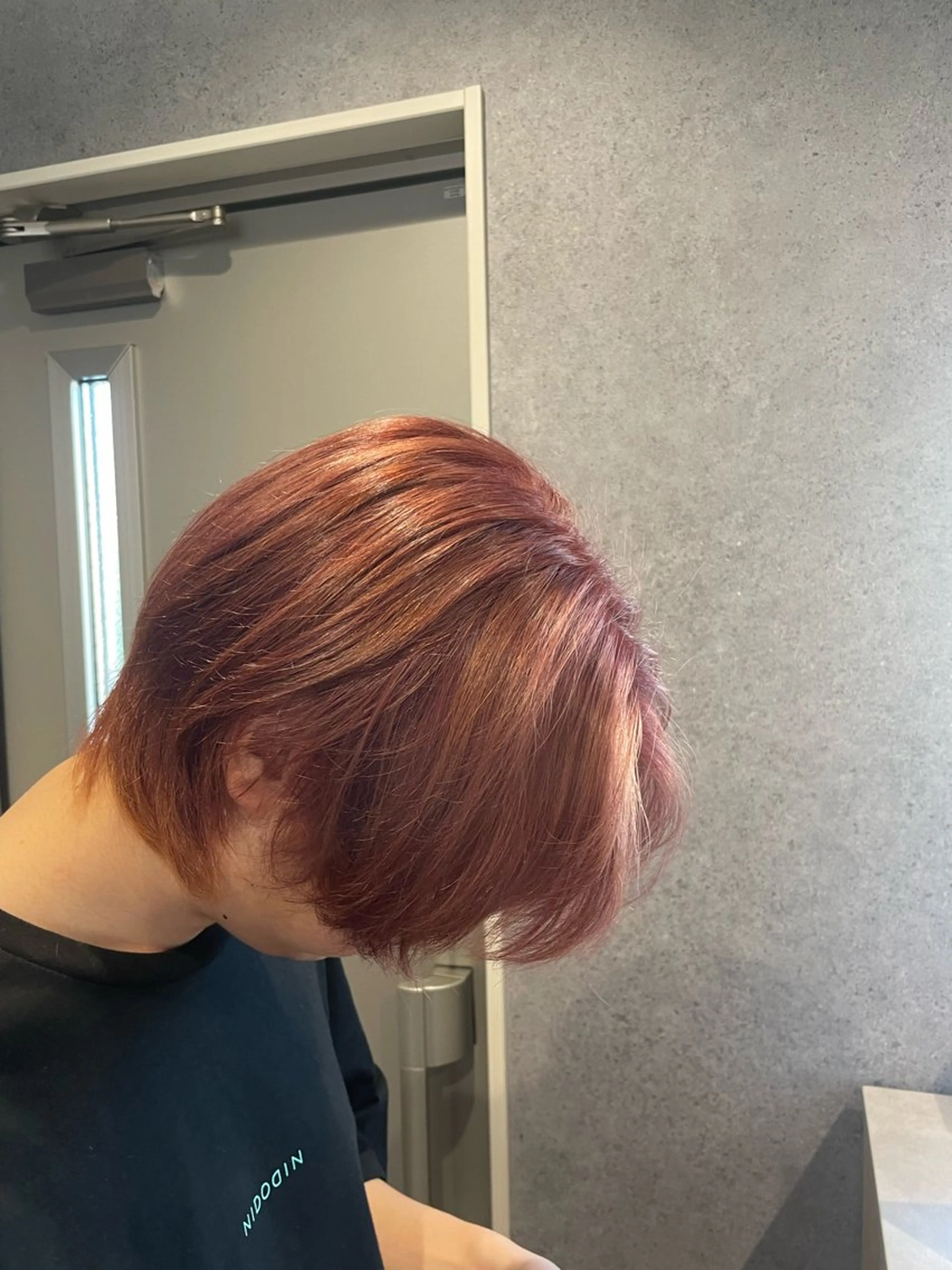 ショート カラー メンズ ピンクカラー ヘアカラー CREA所属・石川 奈々のヘアスタイル