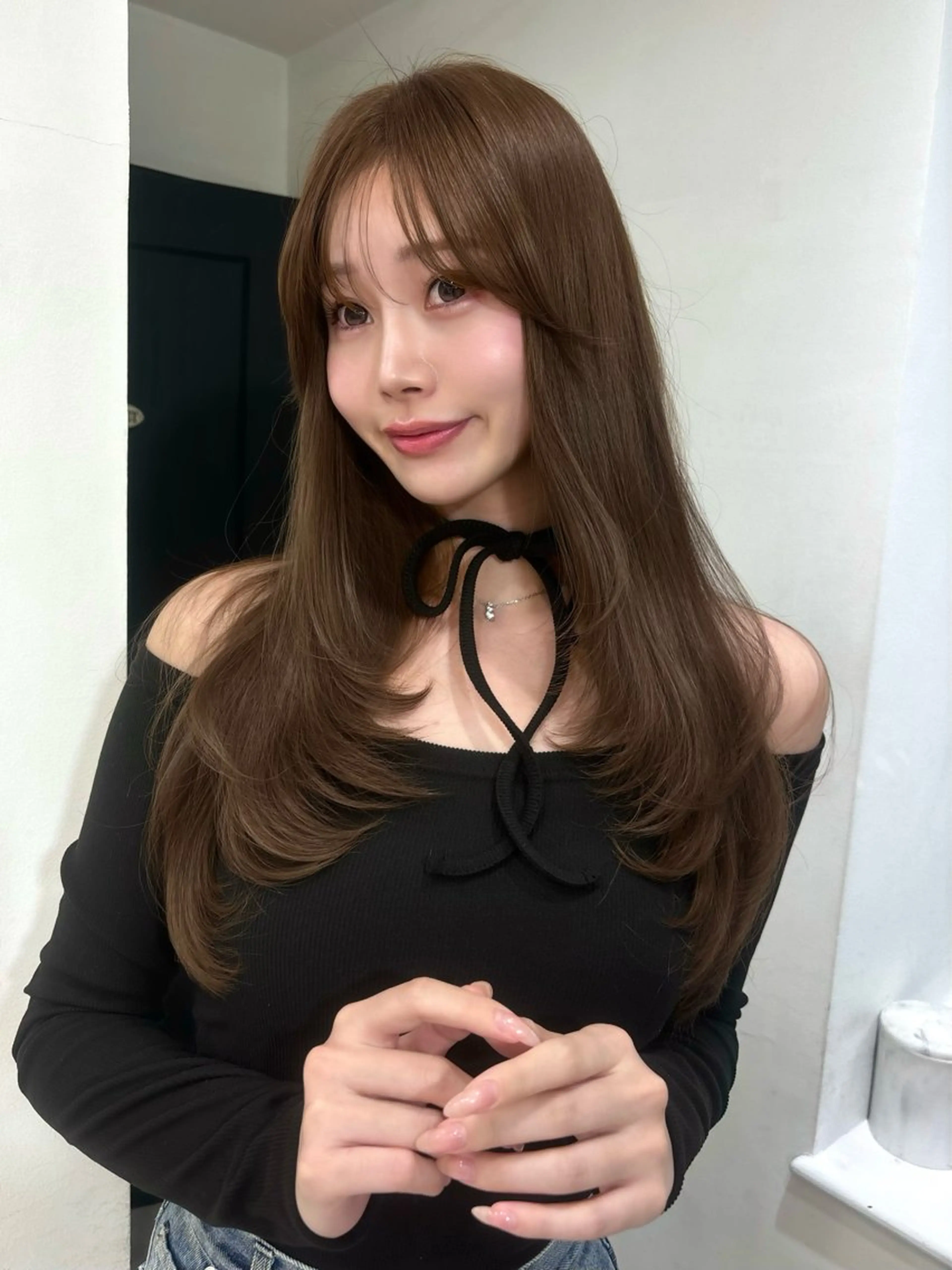 ロング 顔まわりレイヤー 顔周りカット ハッシュカット 髪質改善 韓国風ヘア 岡田 聖蘭のヘアスタイル