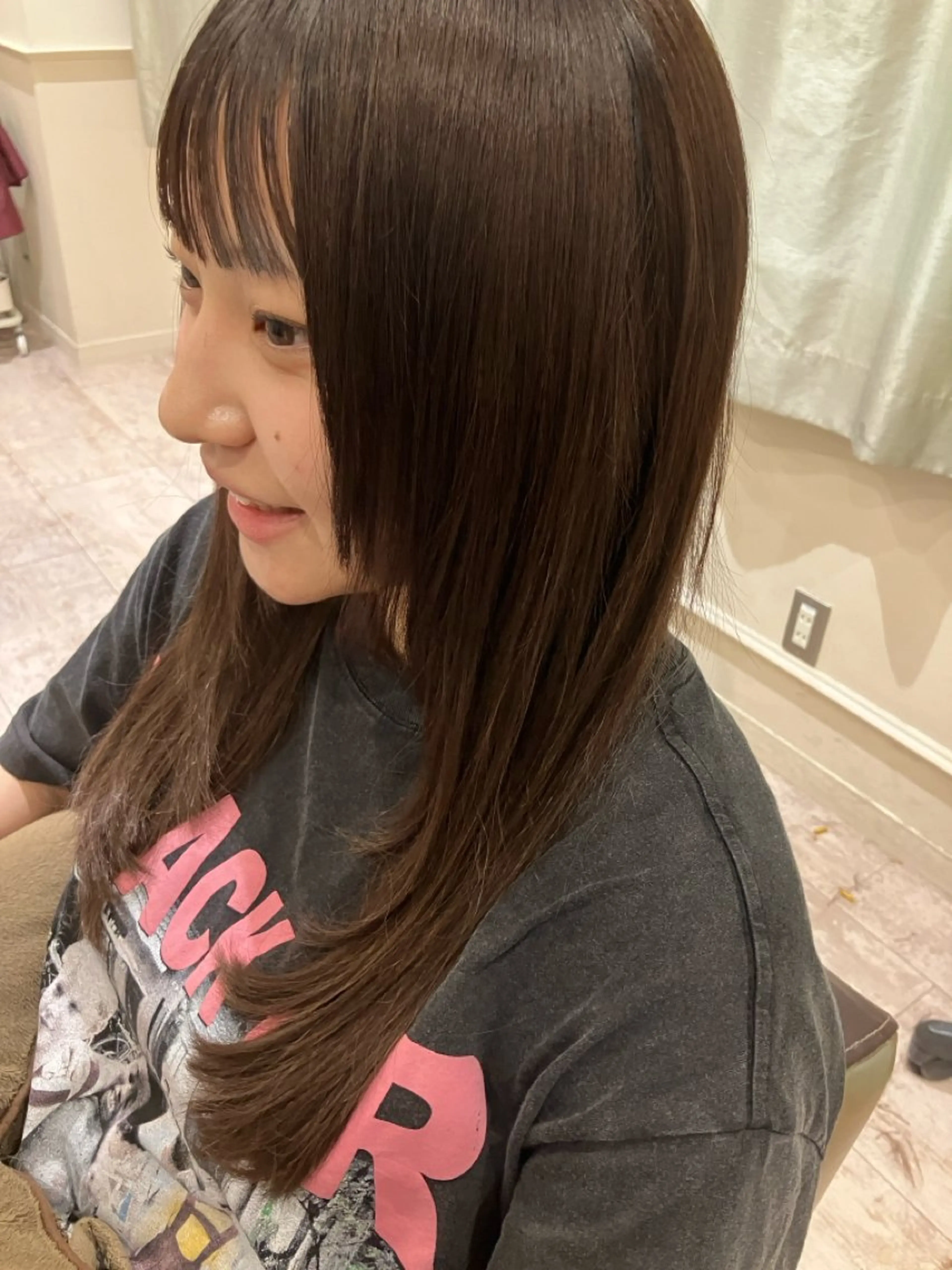 ミディアム エクステ エクステ エクステブリーチ矯正 griFFicaのヘアスタイル