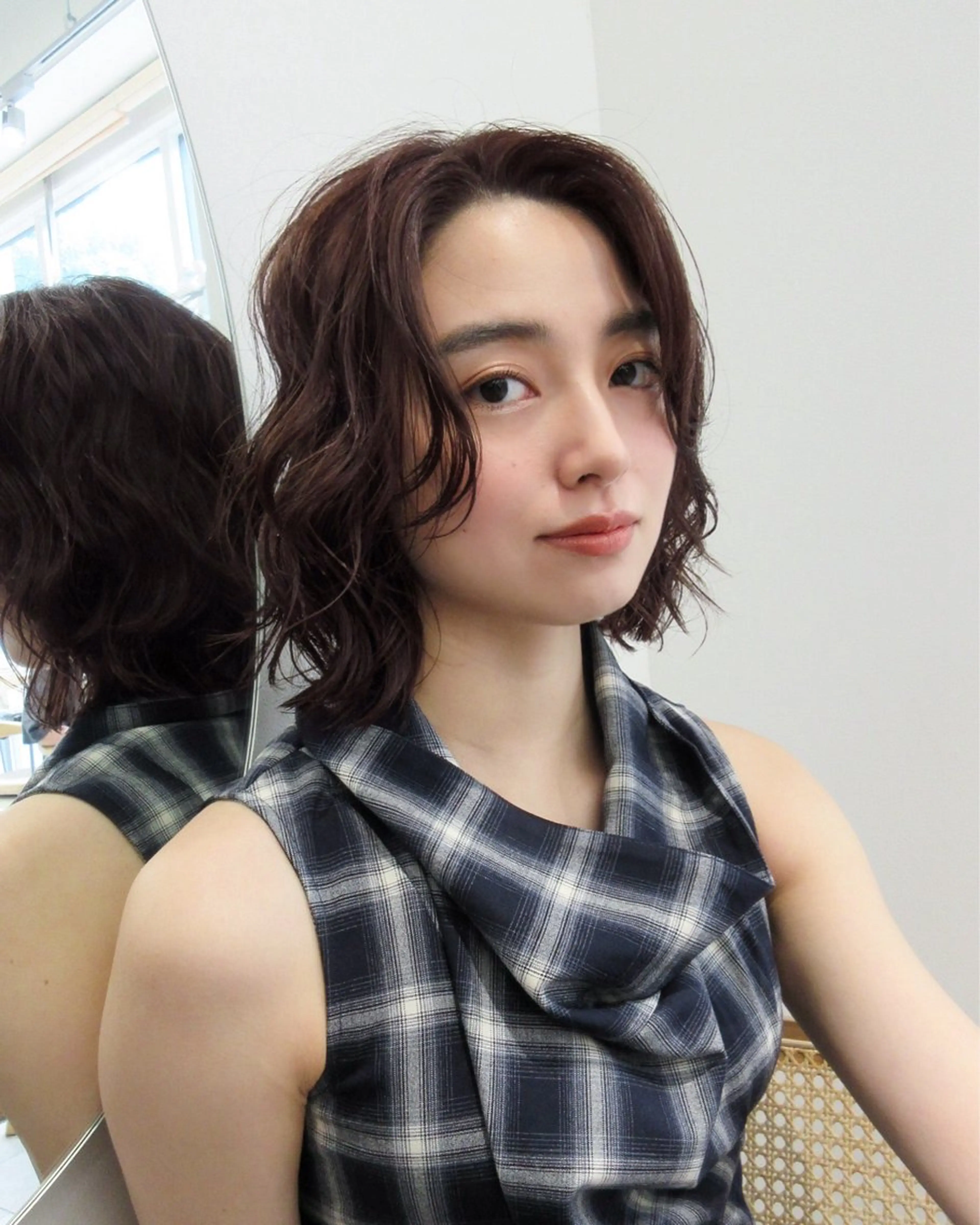 ショート ボブ 髪質改善カラー Unami 太田英寿のヘアスタイル