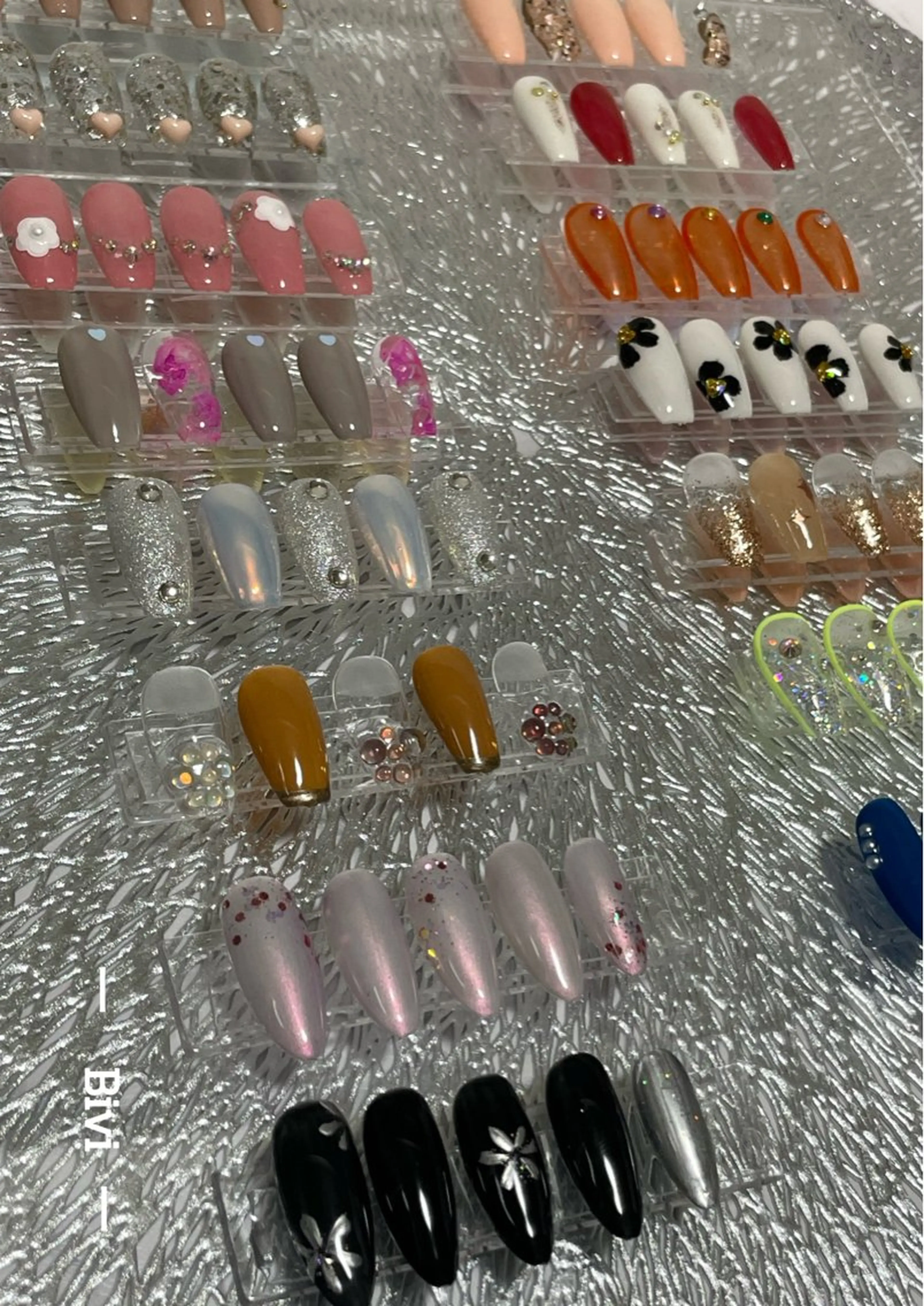 ネイル シンプルネイル ハンドネイル ハンドケア ♡Bivi♡自爪に 優しいネイルサロンのネイルデザイン