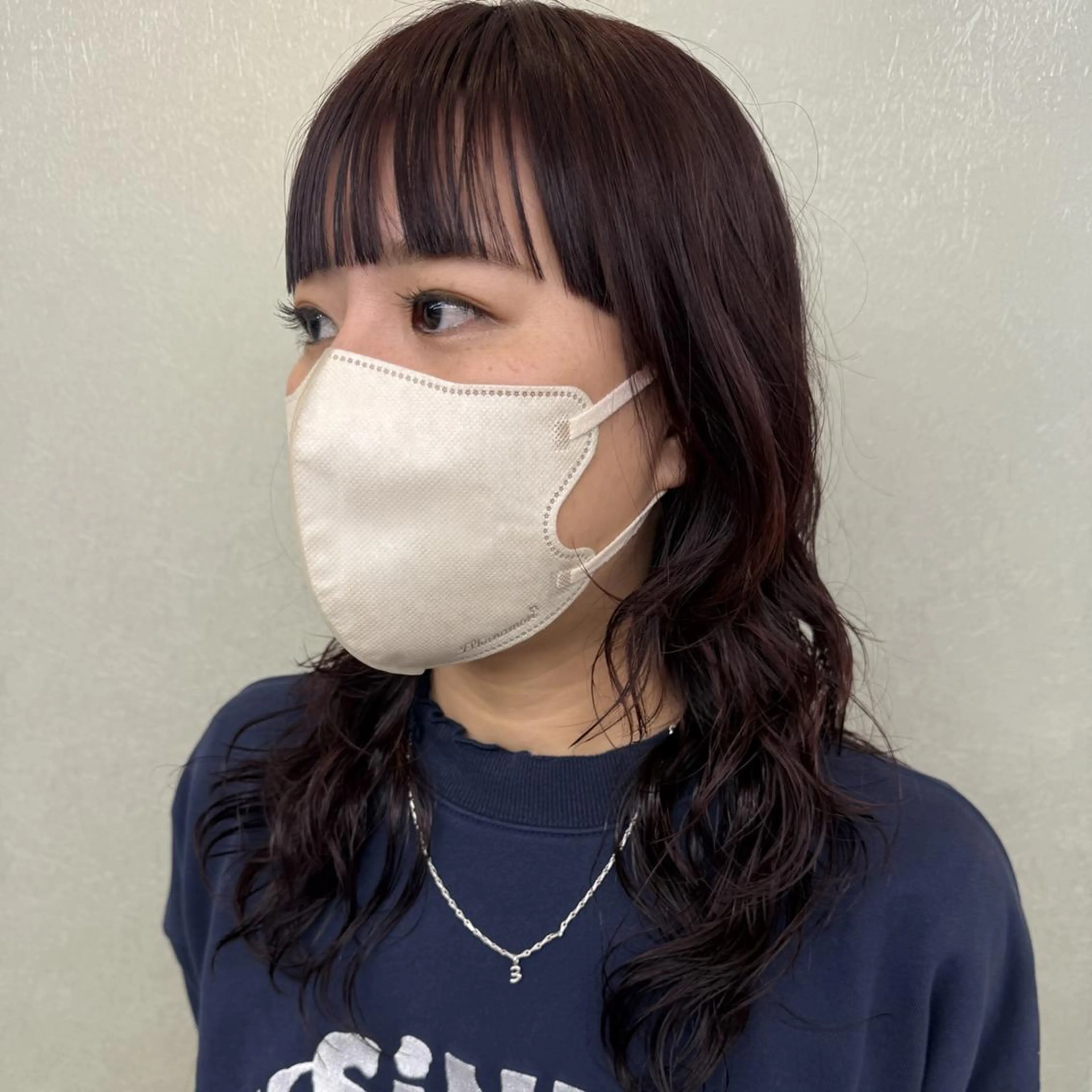 ミディアム DEEokazaki hina.Oのヘアスタイル