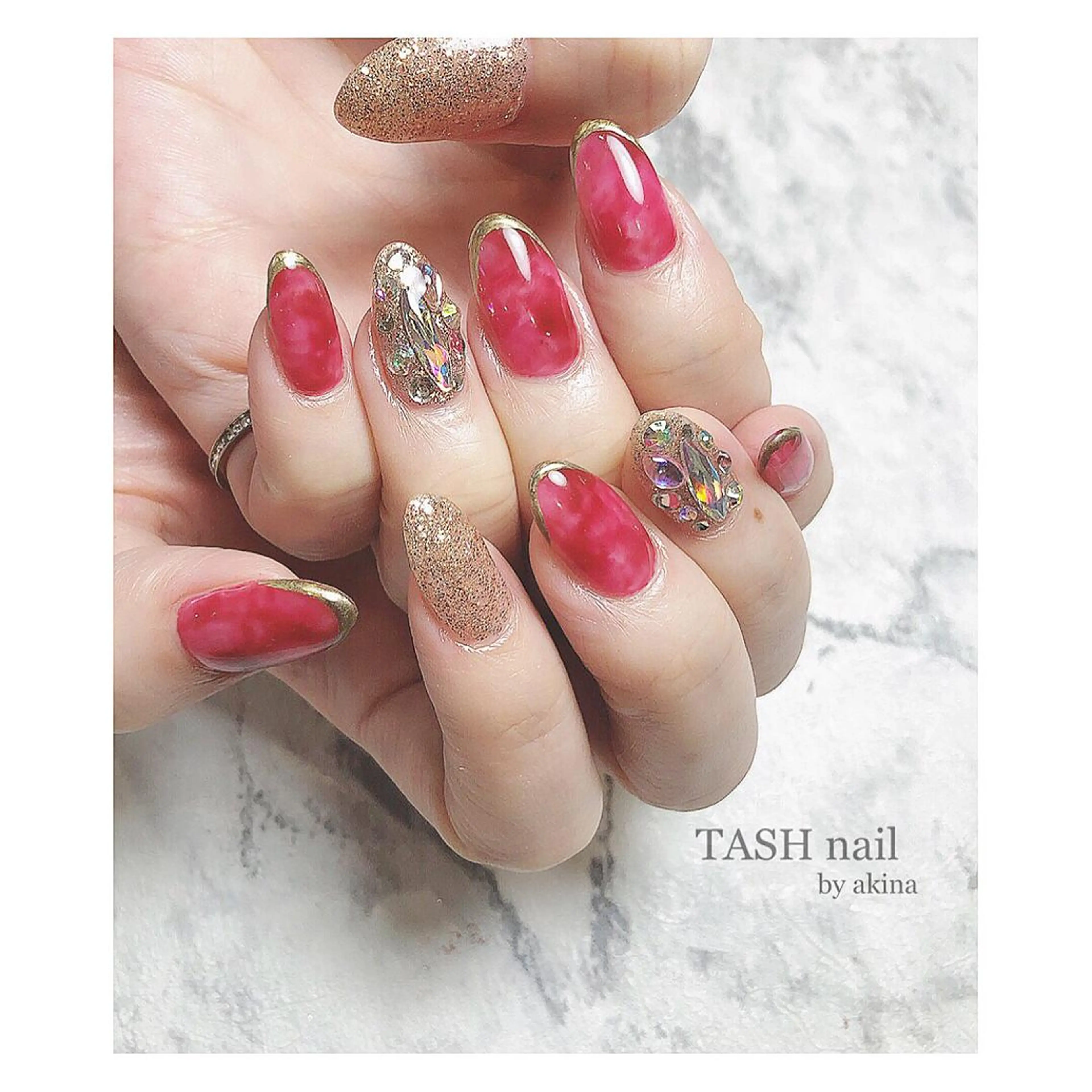 ネイル TASH nailのネイルデザイン