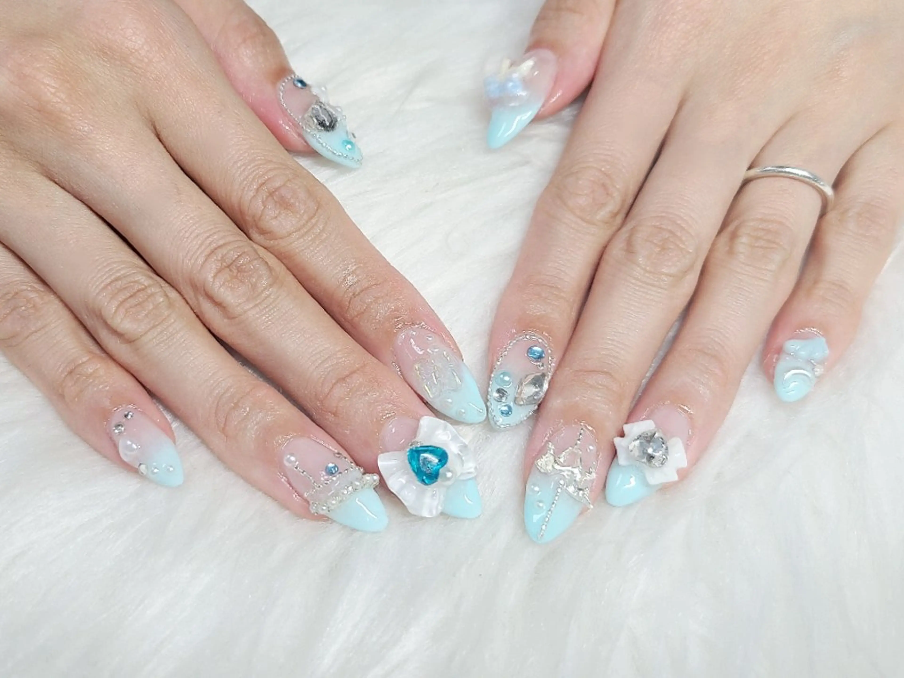 ネイル Lily Eye&Nailのネイルデザイン