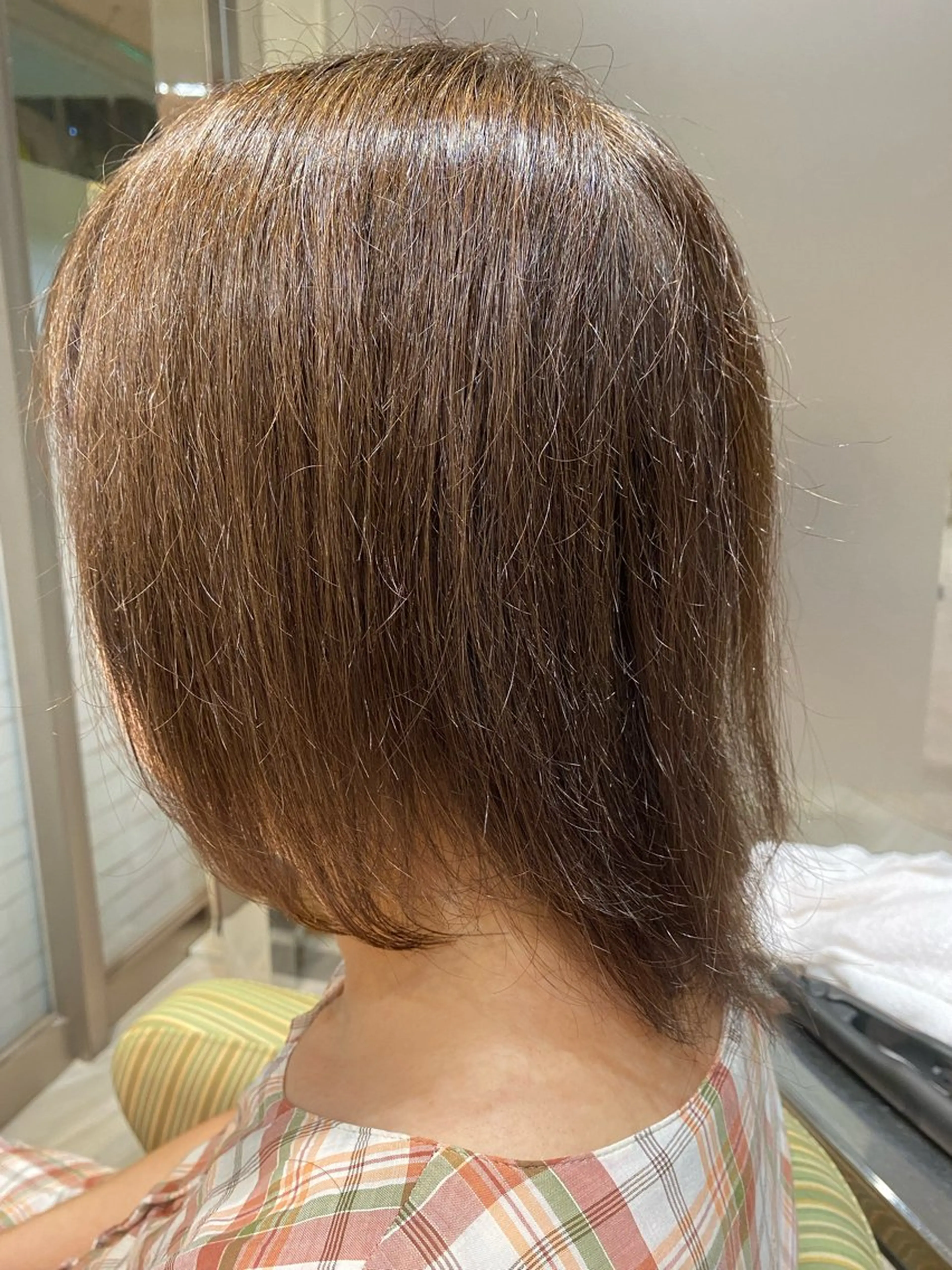 ミディアム 松尾 怜奈のヘアスタイル