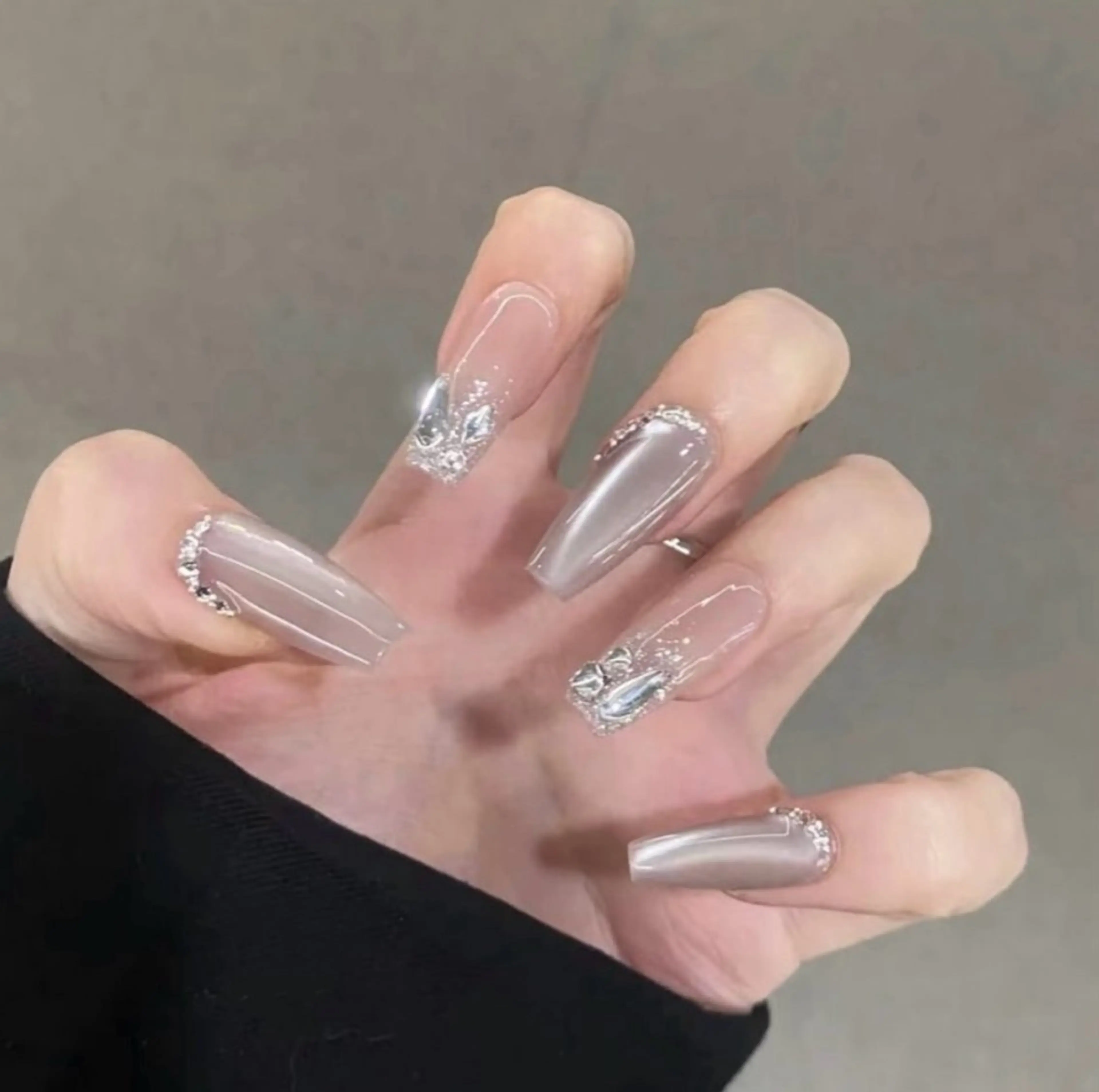 ネイル 夏美 葵のネイルデザイン