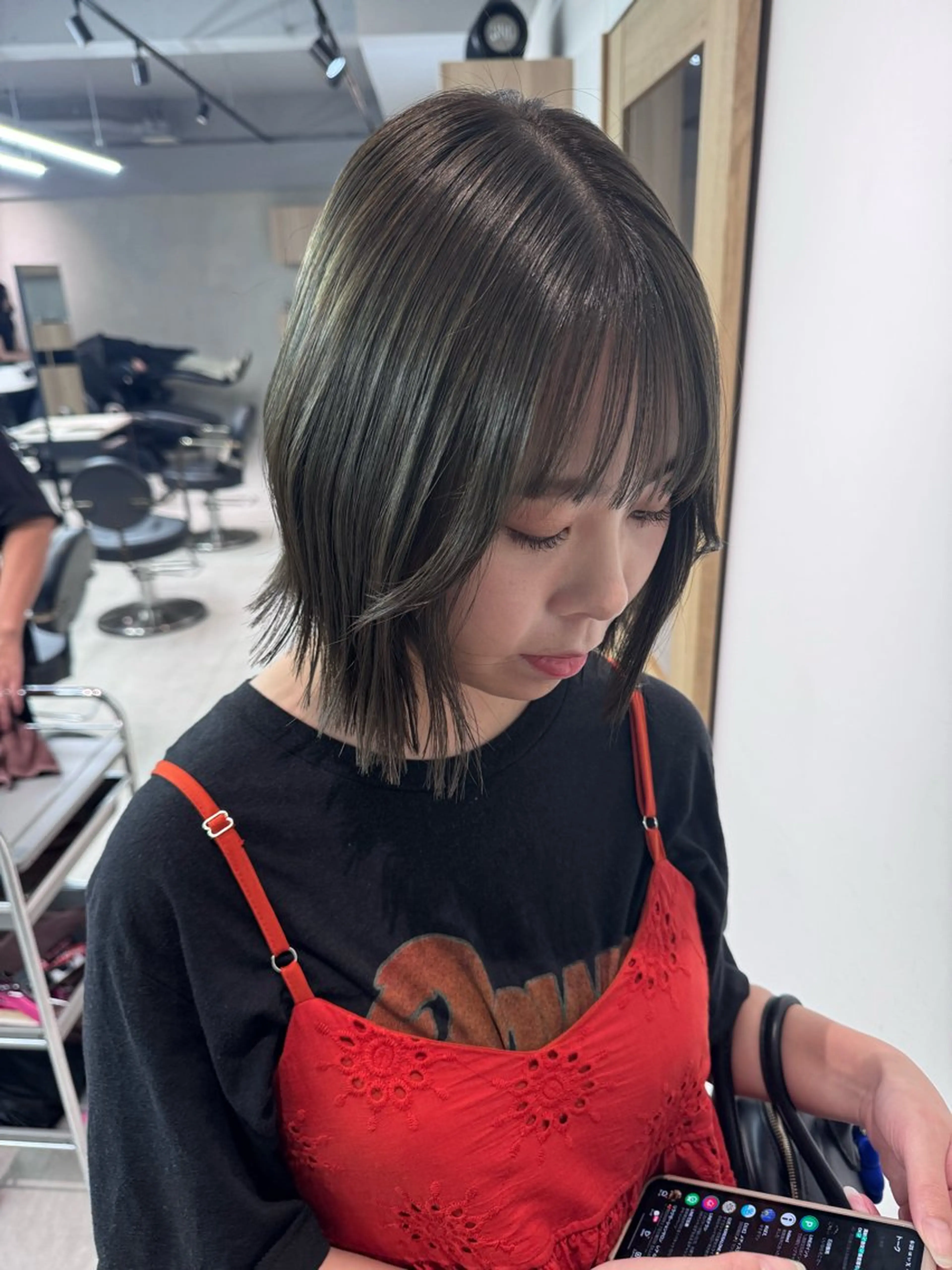 ショート カラー ヘアアレンジ カット ヘアカラー トリートメント 顔周りレイヤー /kokoro🦮のヘアスタイル