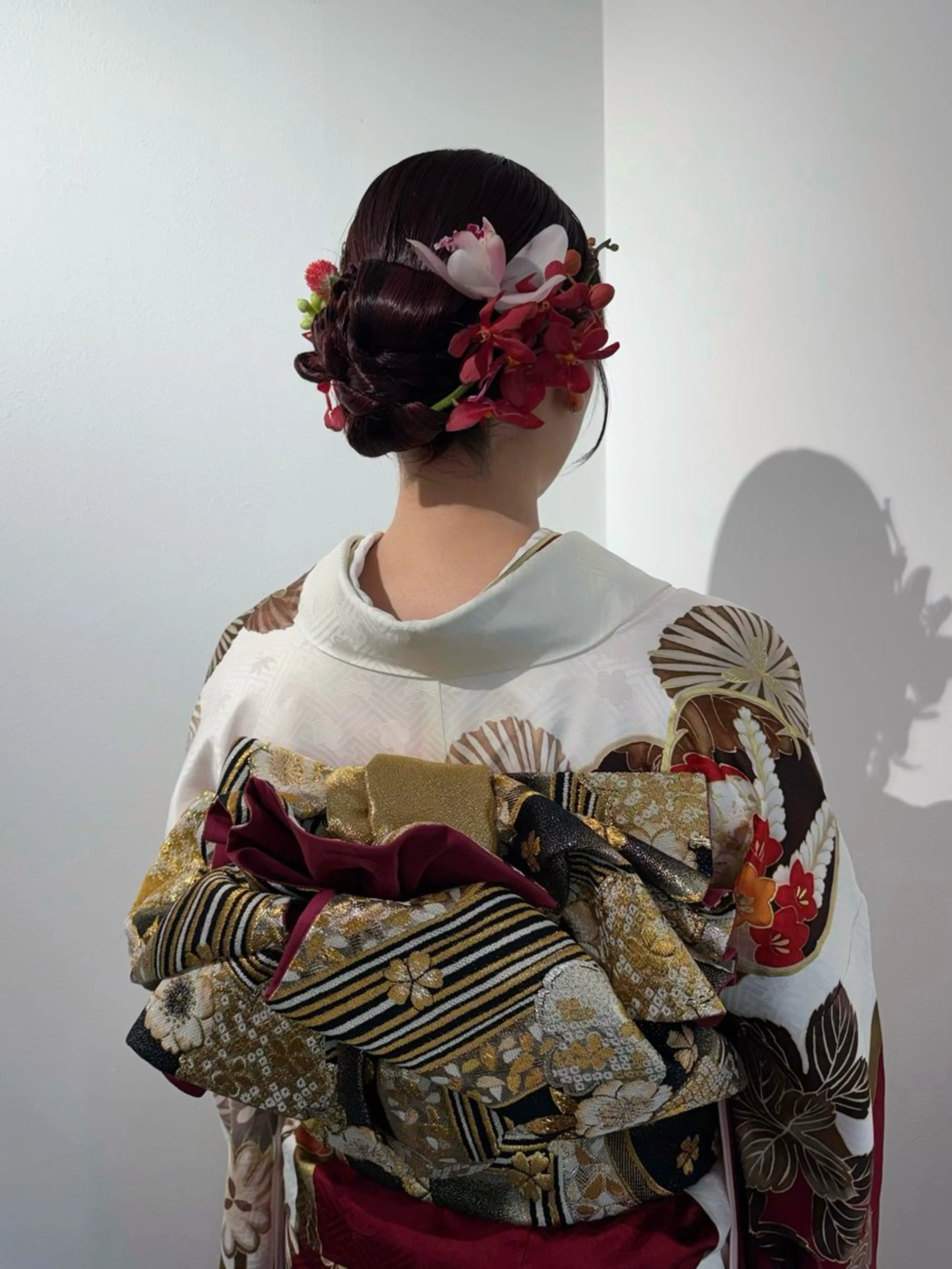 ロング カラー ヘアアレンジ 成人式 卒業式のヘアスタイル ヘアセット mina 🌷のヘアスタイル