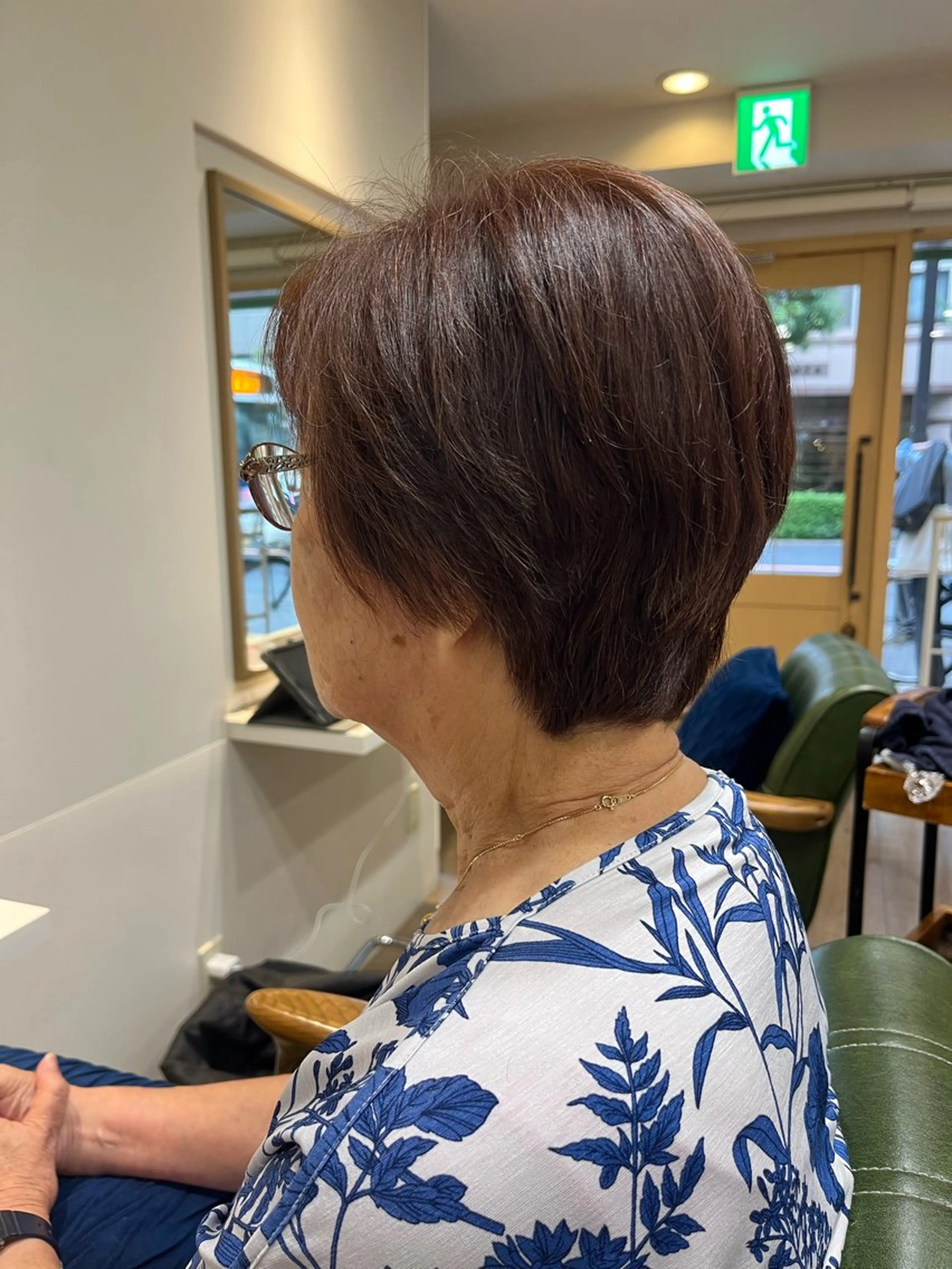 ショート 小鴨 美佳のヘアスタイル