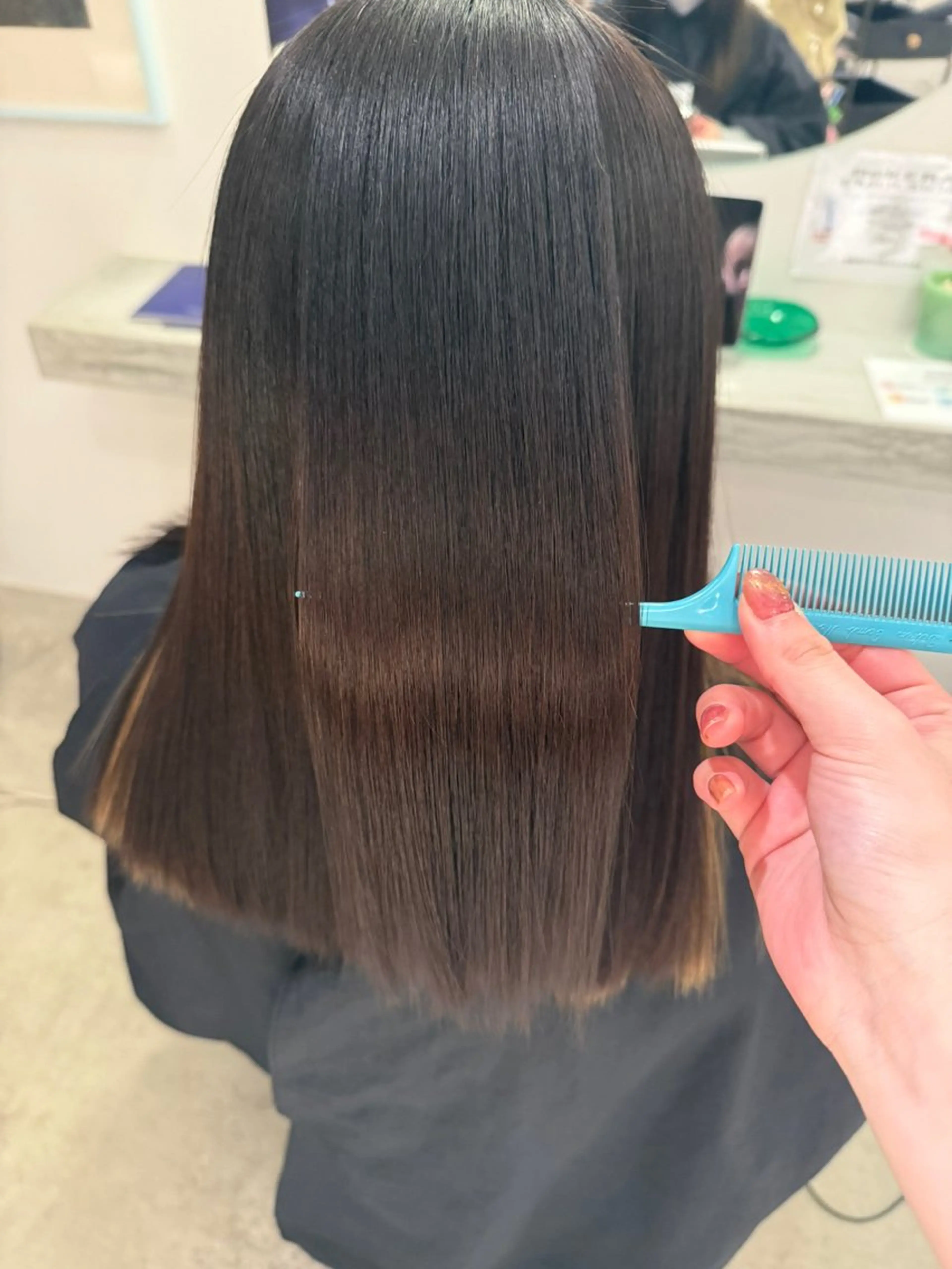 セミロング 山口 ゆいのヘアスタイル