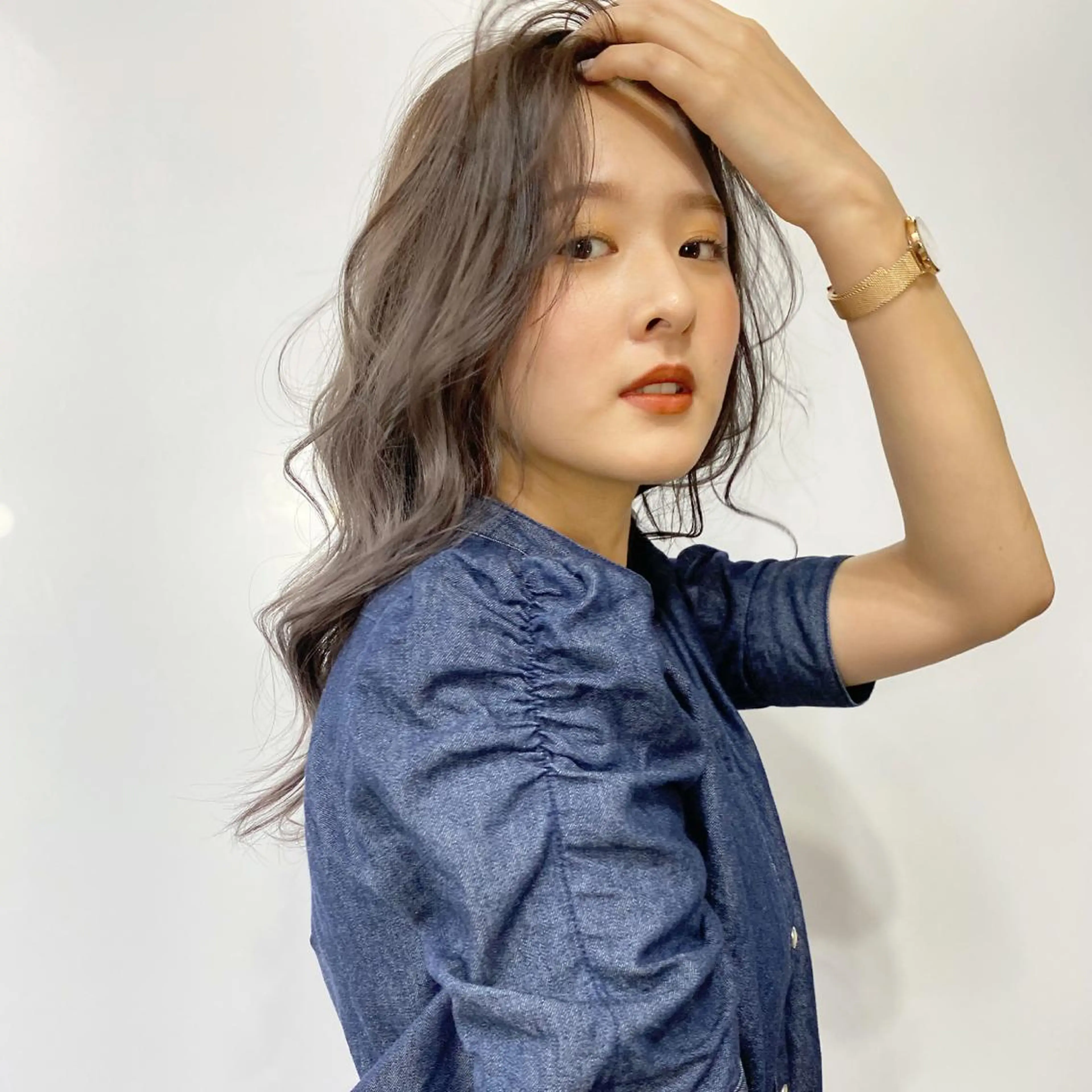 ロング カラー グレージュ キタダ ヒロキのヘアスタイル