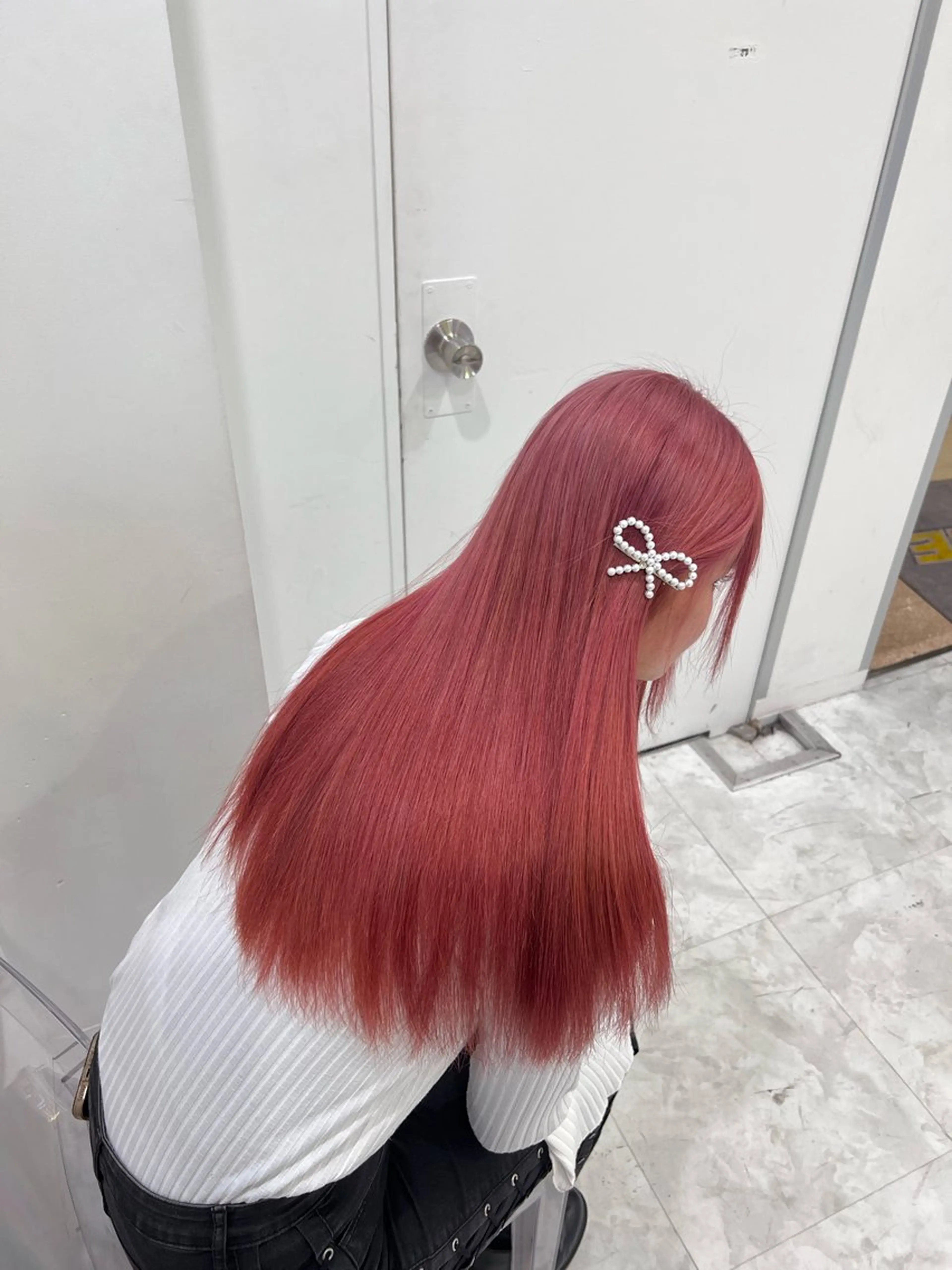 ロング カラー ヘアアレンジ ブリーチ ピンクカラー ヘアカラー 色気ある大人カラー /ブリーチなしのヘアスタイル