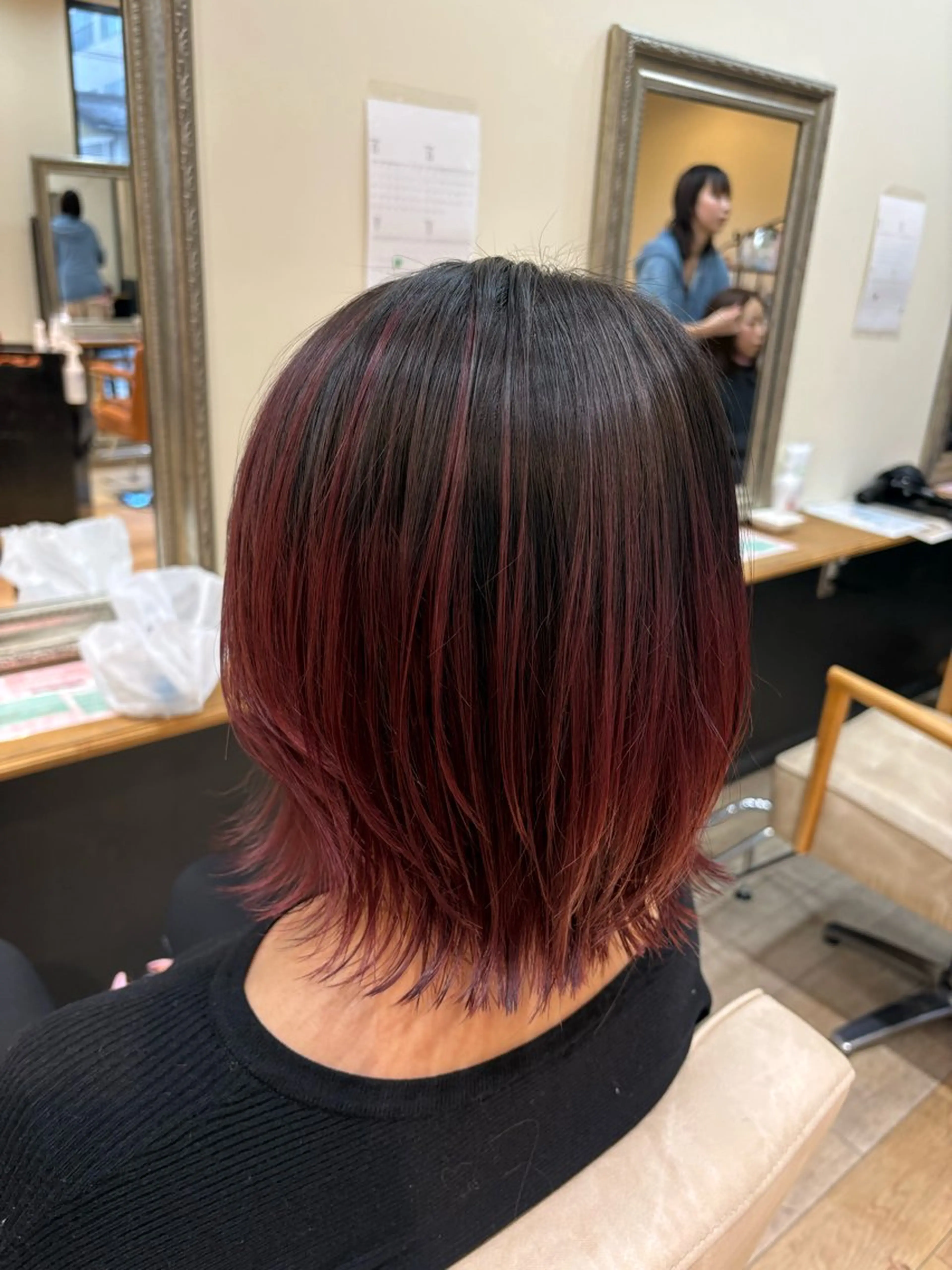 ミディアム カラー ヘアカラー しおり🍬 KOKORO🤍のヘアスタイル