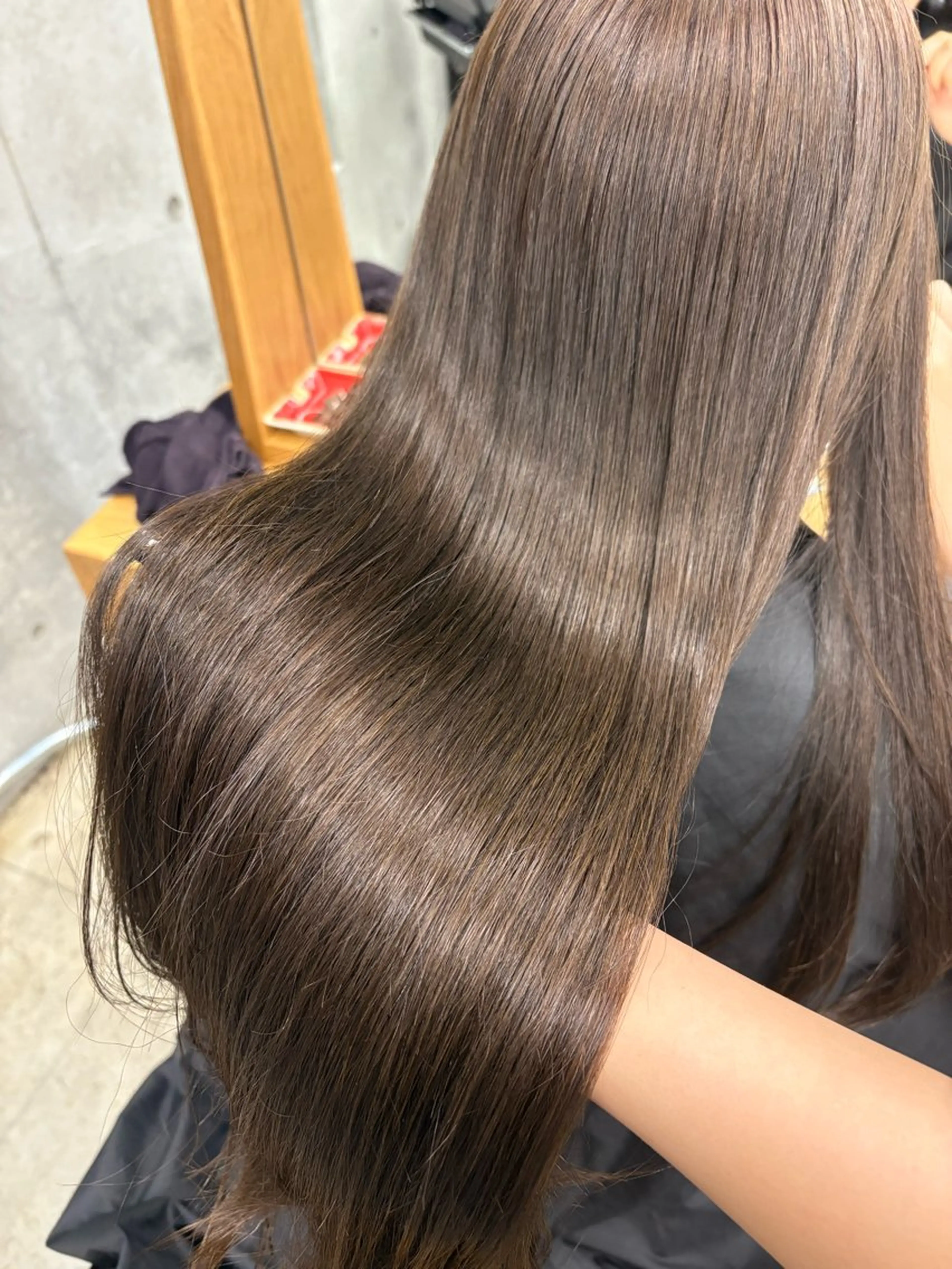 ロング カラー ベージュカラー 縮毛矯正 カット ヘアカラー 縮毛矯正 トリートメント トレンドカラー🥣／ ヘアアレンジ✩.*˚のヘアスタイル