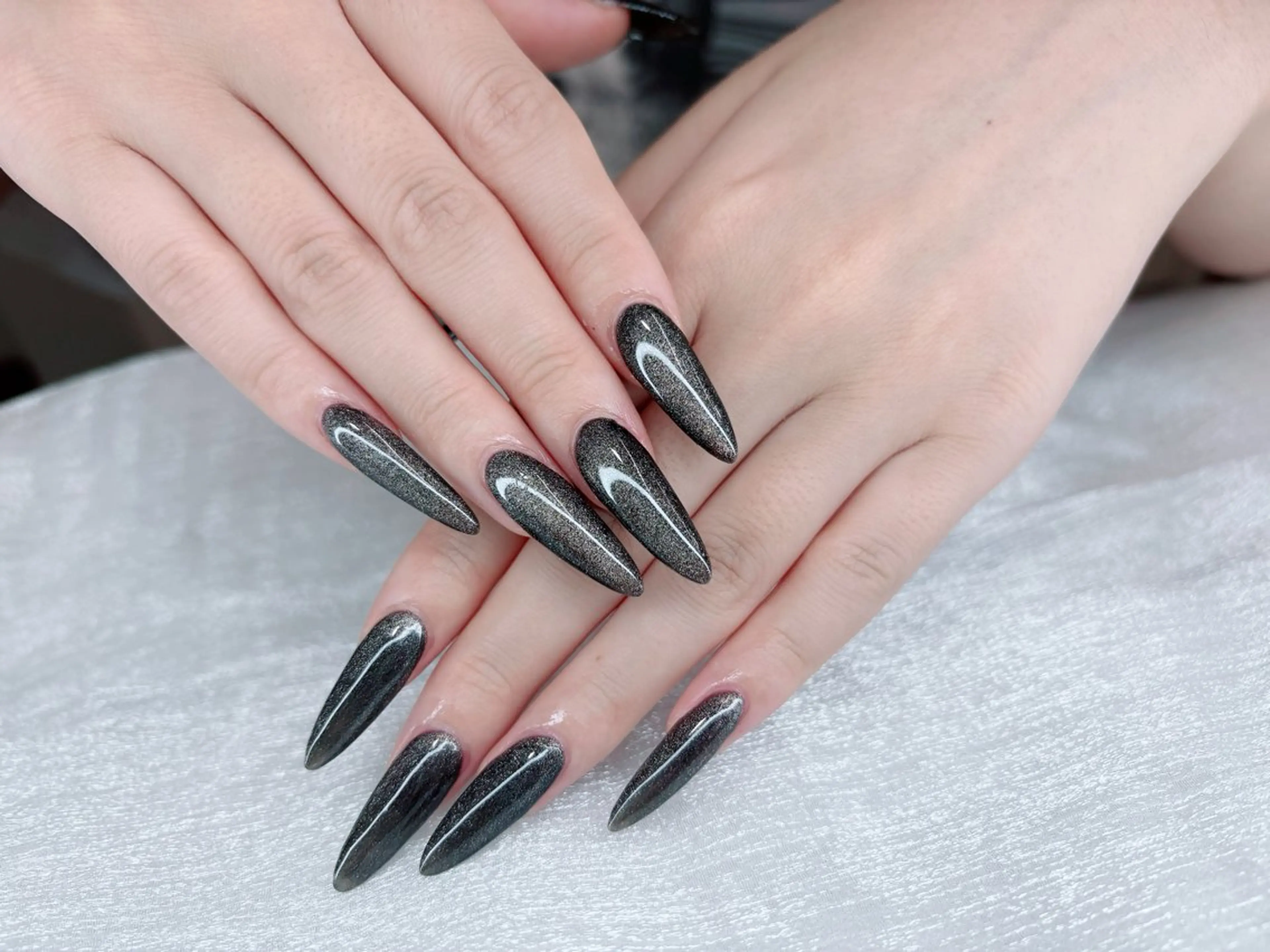 ネイル オーロラネイル ブルー チークネイル フットネイル フレンチネイル NAILS168 大家店のネイルデザイン