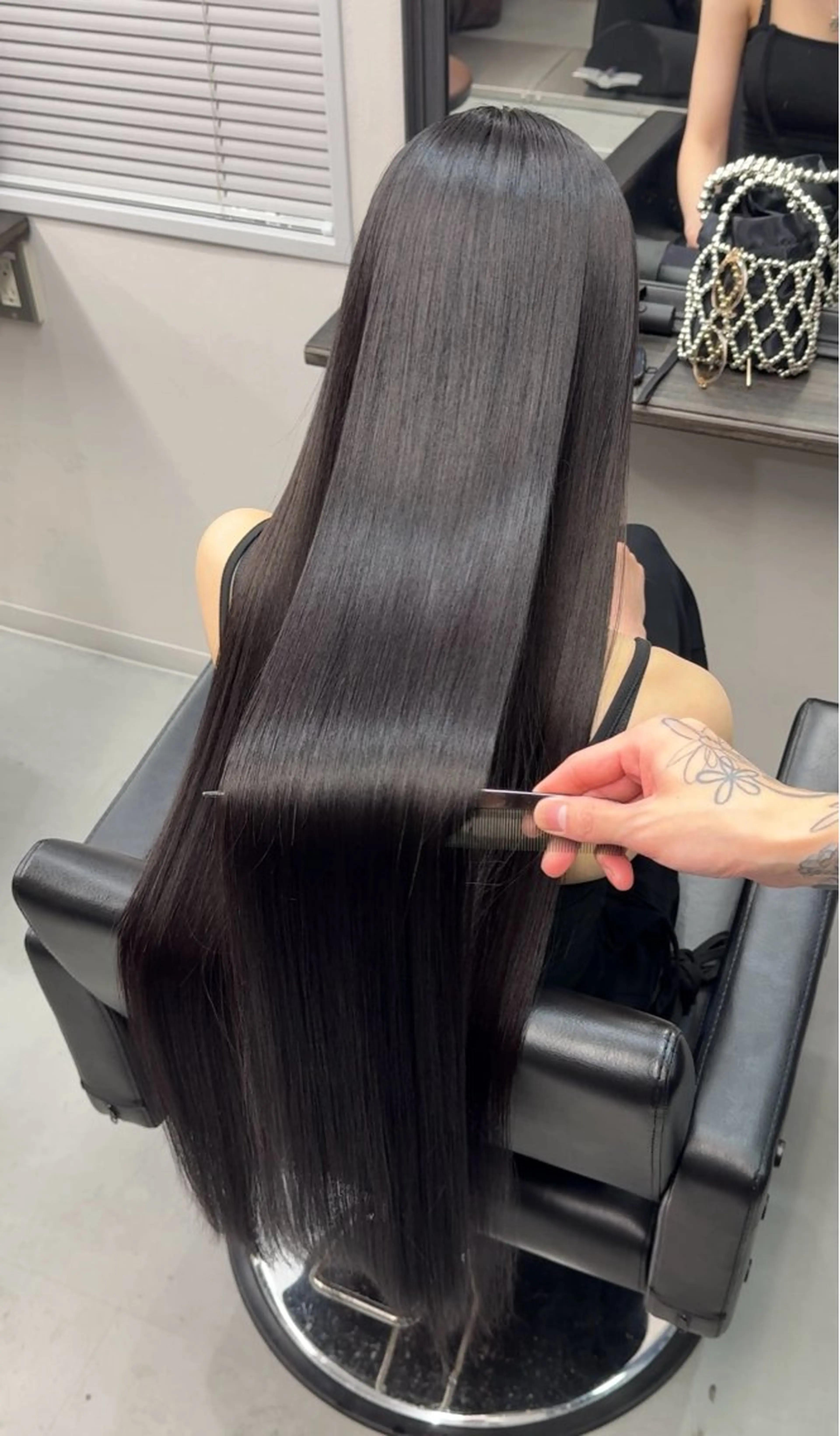 ⭐️人気No.3🉐⭐️カット＋最高級髪質改善ケラチントリートメントの写真