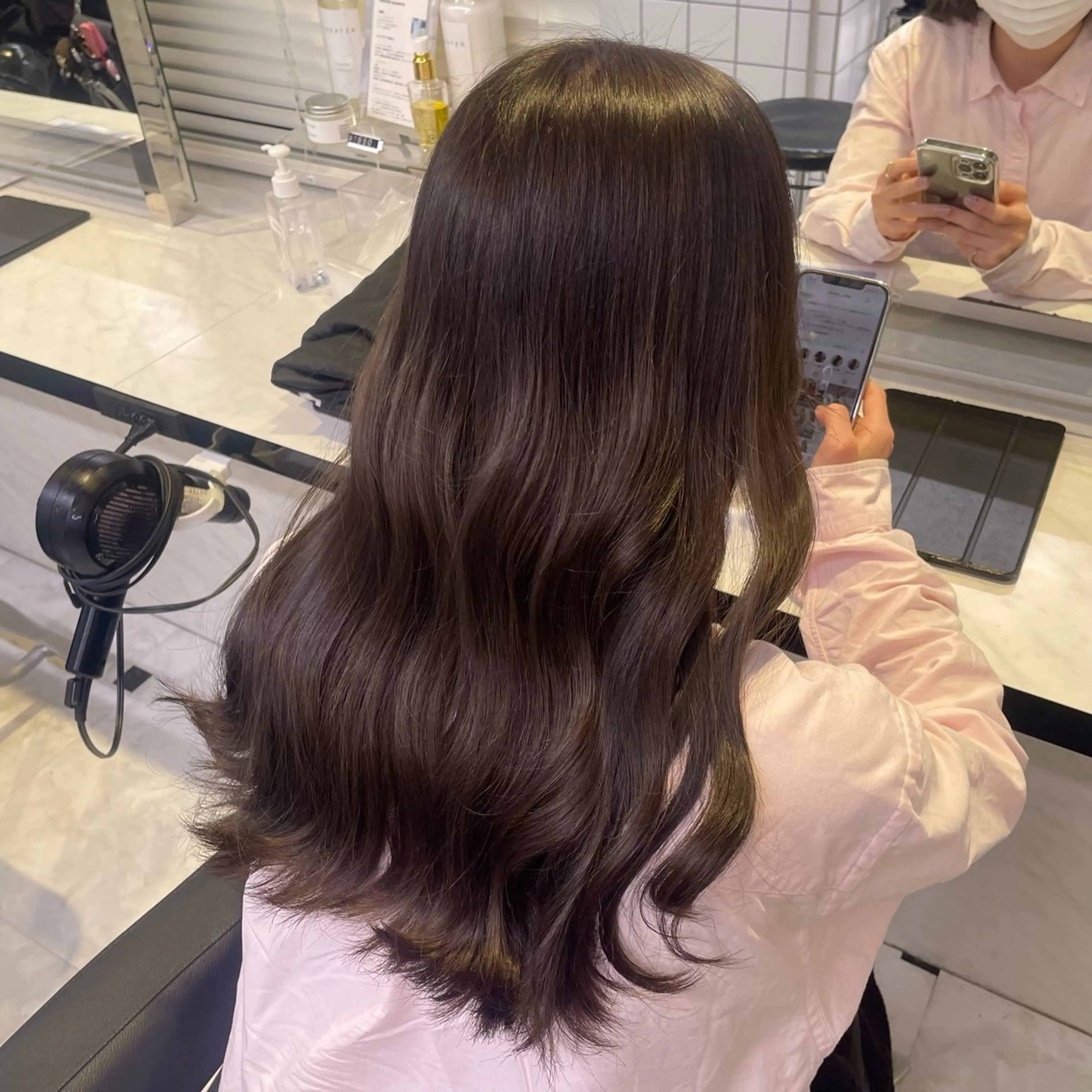 セミロング カット ヘアカラー うる艶トレンドヘア 🕊️上野BABYのヘアスタイル