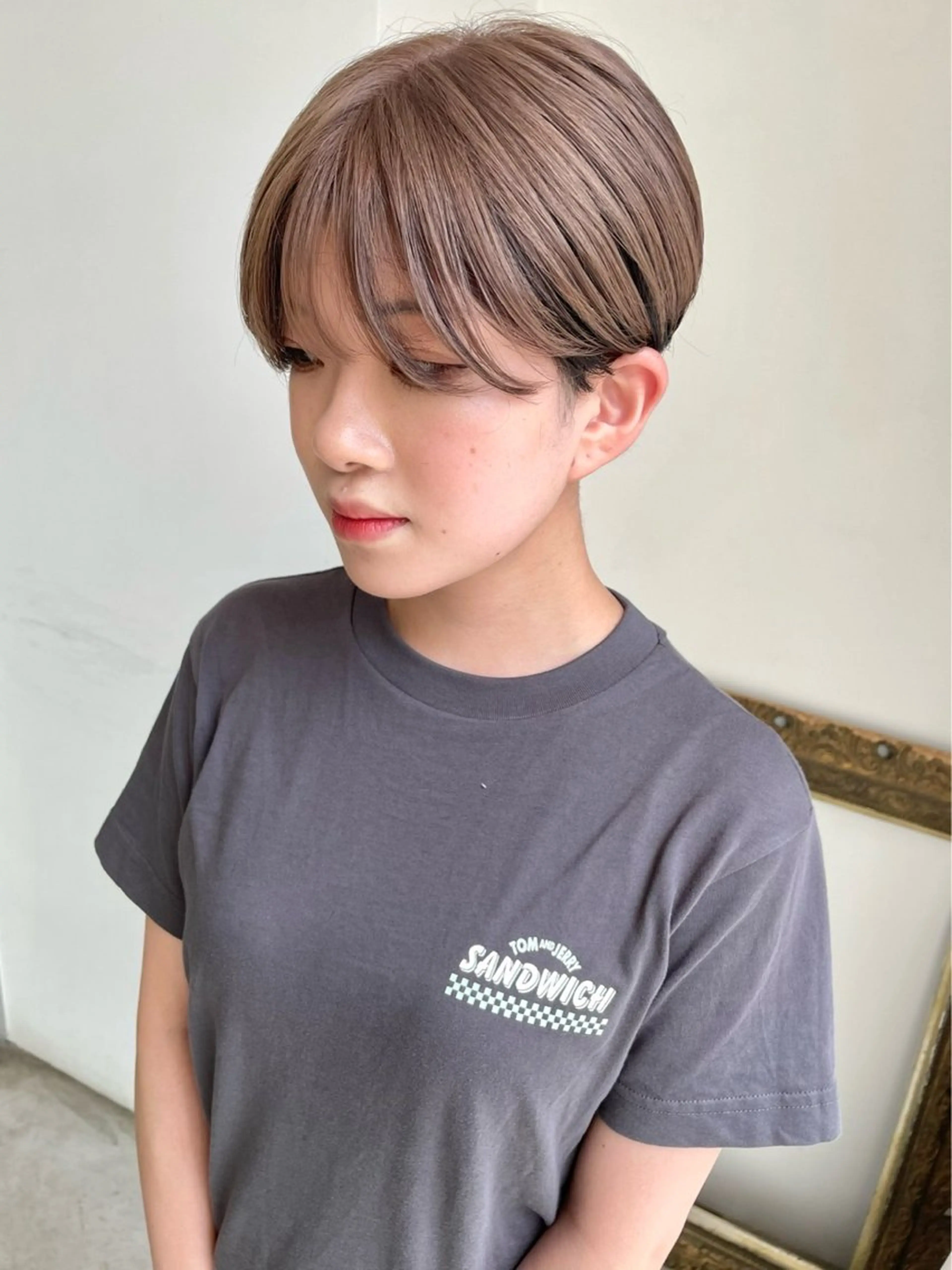 ショート カラー off所属・高橋 璃乃のヘアスタイル