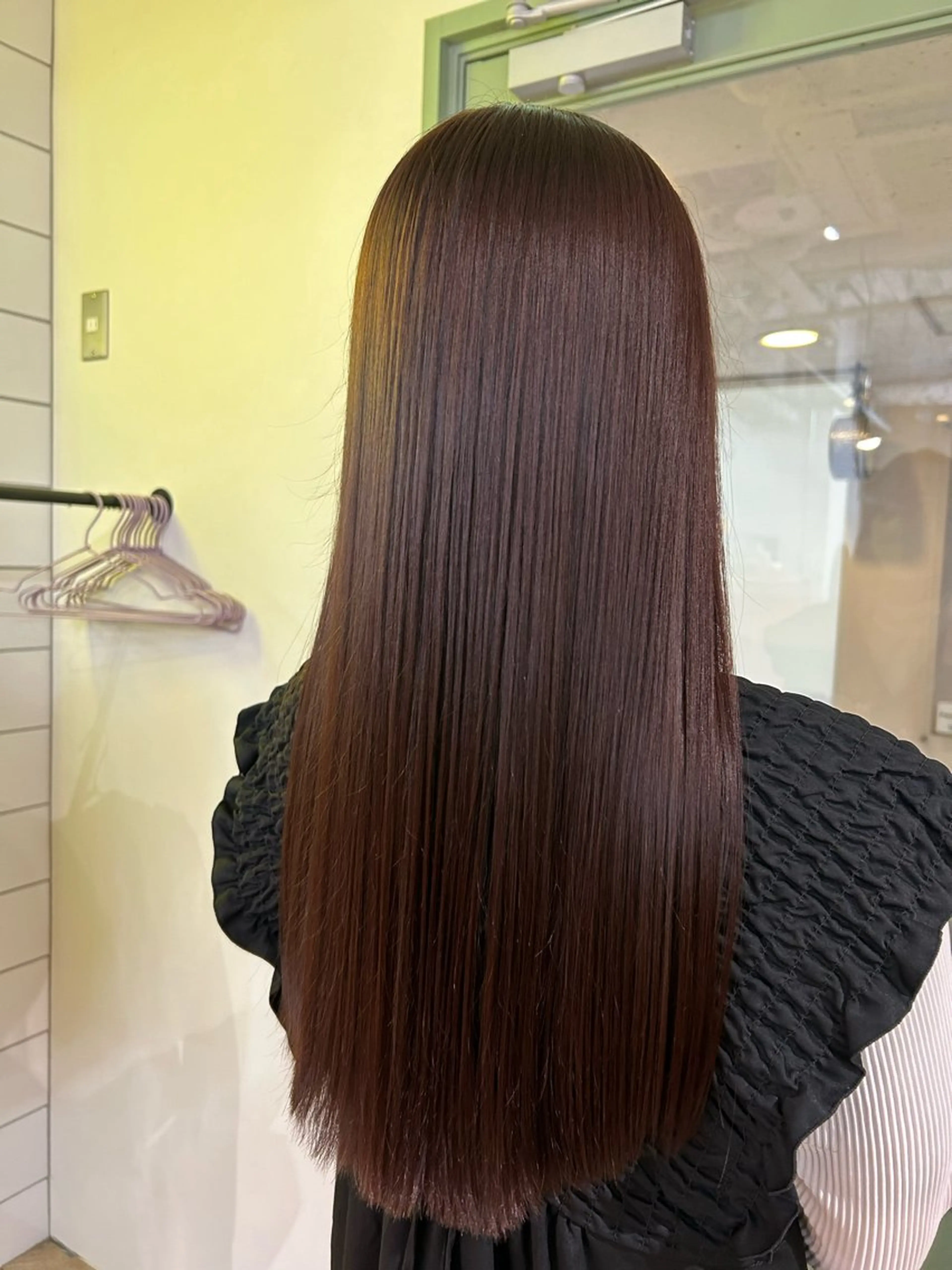 ロング カラー ヘアカラー トリートメント ベージュ/ダブルカラ ー/新潟駅/青柳萌果のヘアスタイル