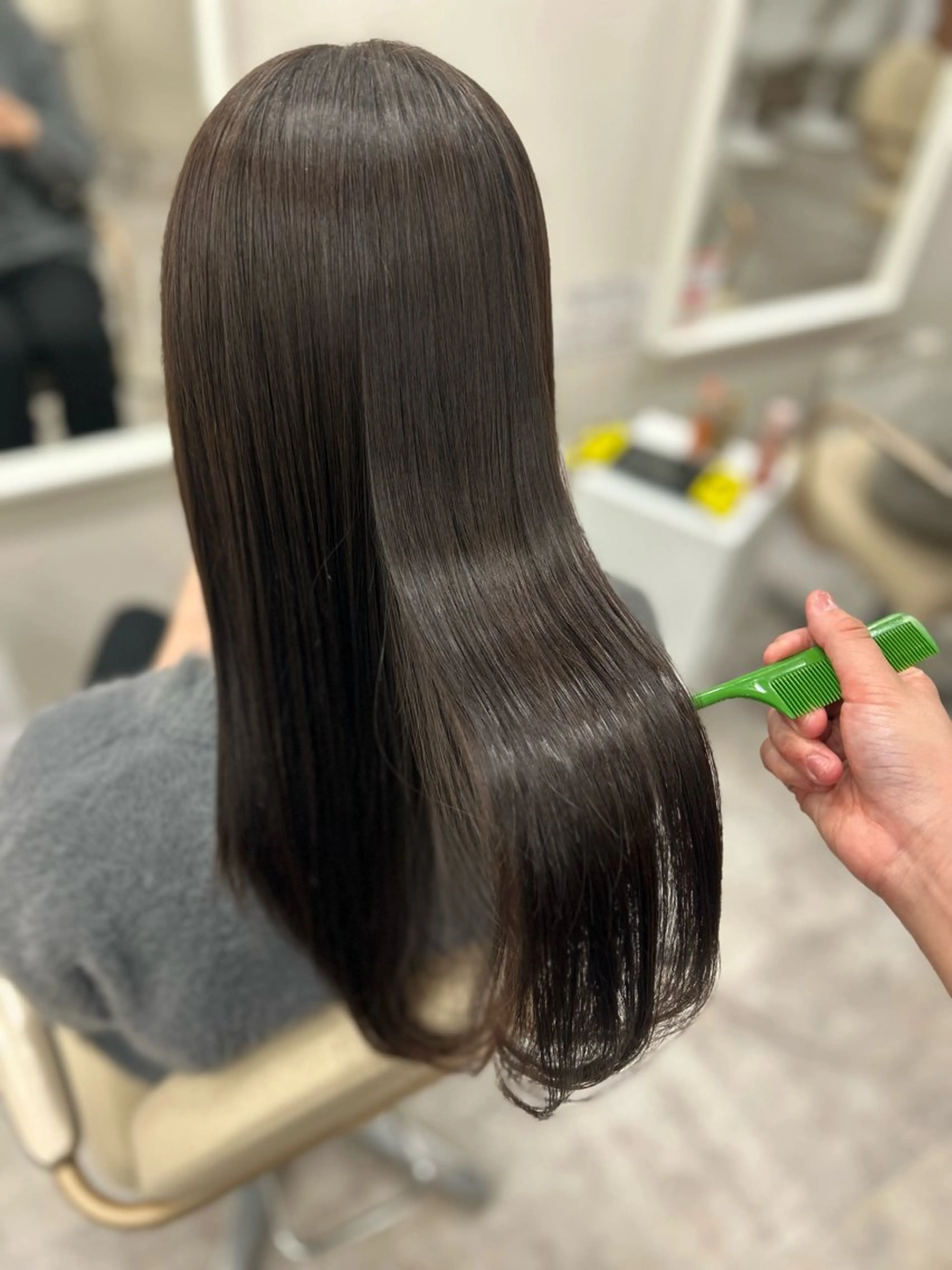 ロング 縮毛矯正 ULUA吉祥寺店所属・ULUA ひまりのヘアスタイル