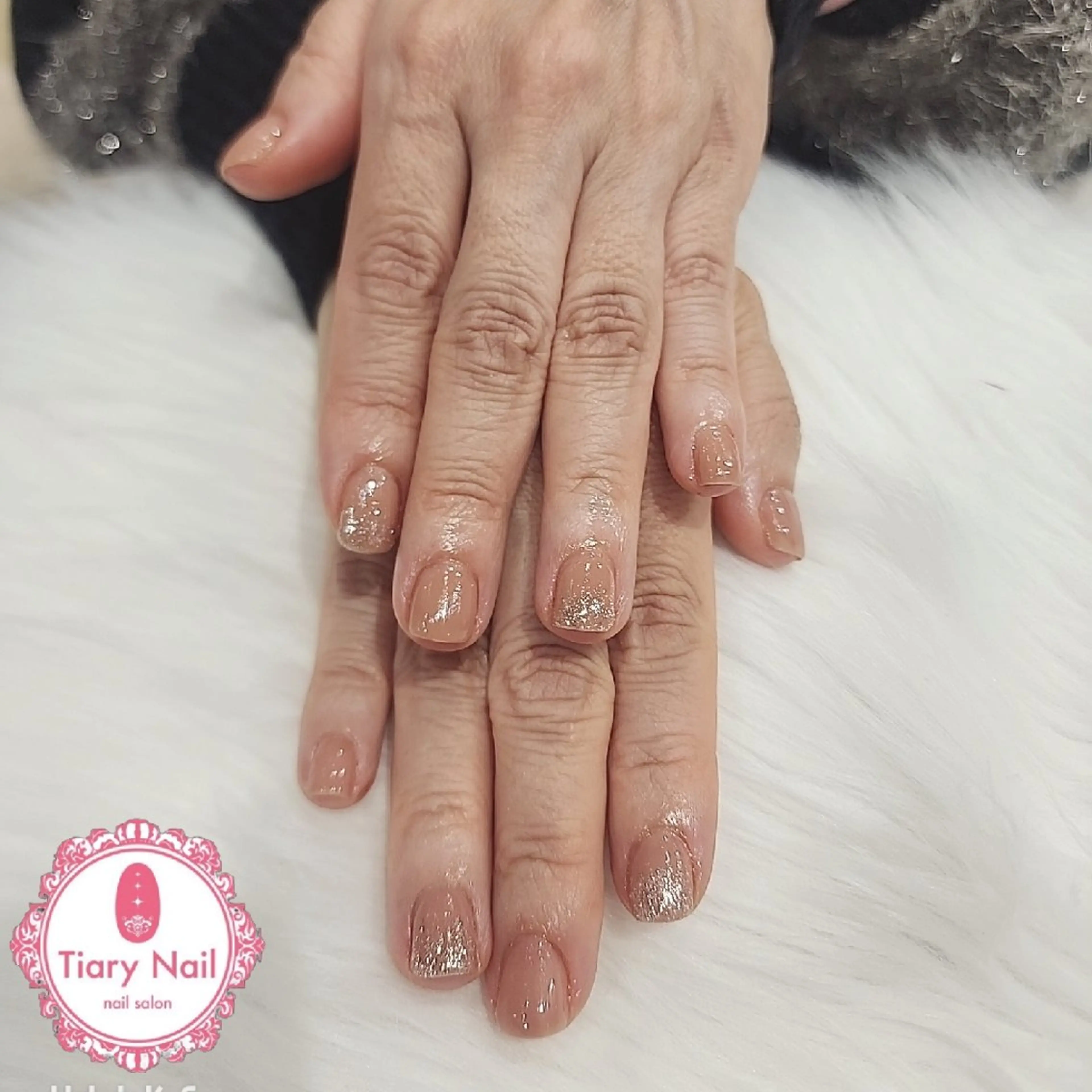 ネイル ハンドネイル 💙🤍Tiary M🤍💙のネイルデザイン