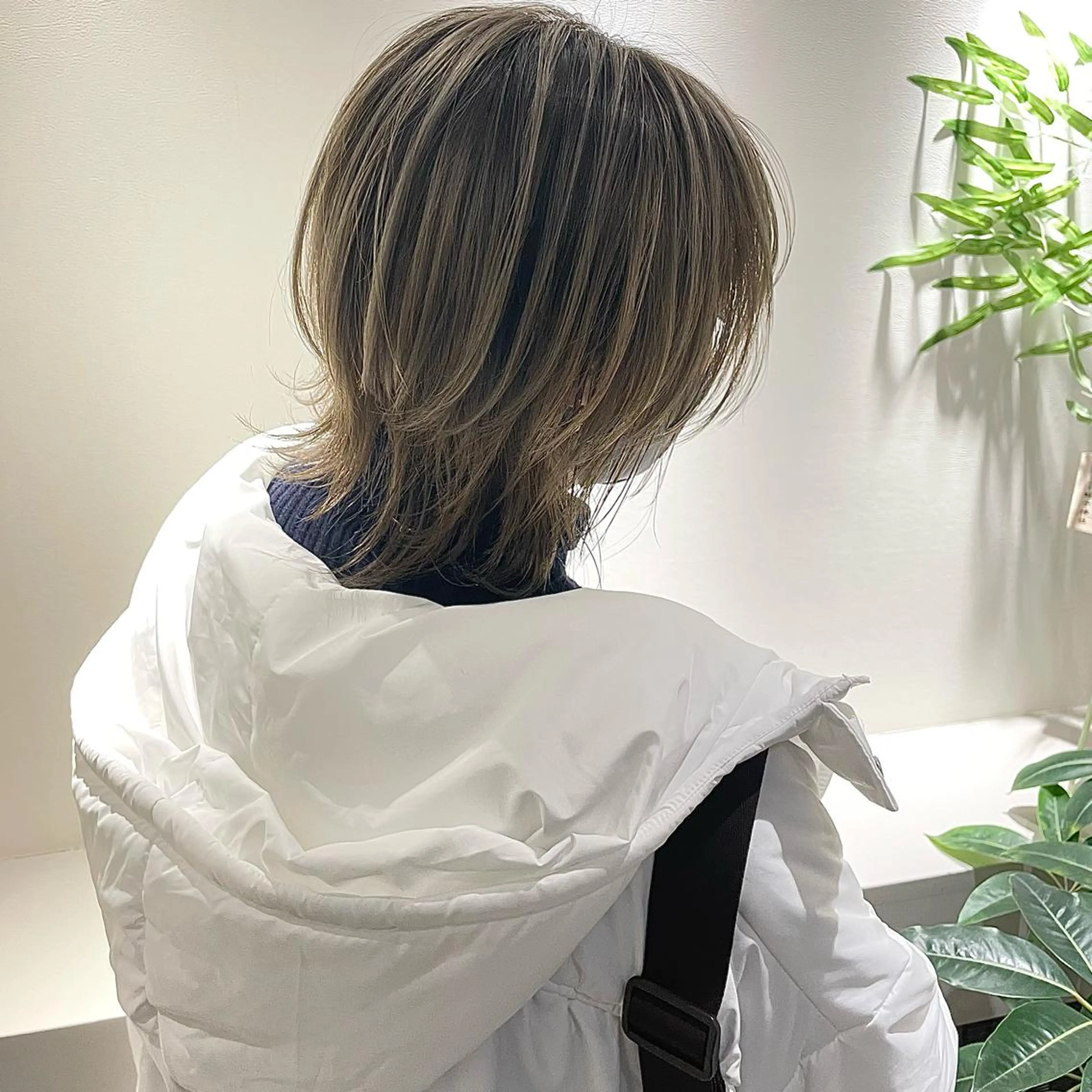 ショート メンズ メンズバレイヤージュ メンズブリーチ メンズハイライト メンズハイトーン メンズインナーカラー ヘアカラー 大人可愛い/レイヤー /ブリーチ/溝口誠二のヘアスタイル