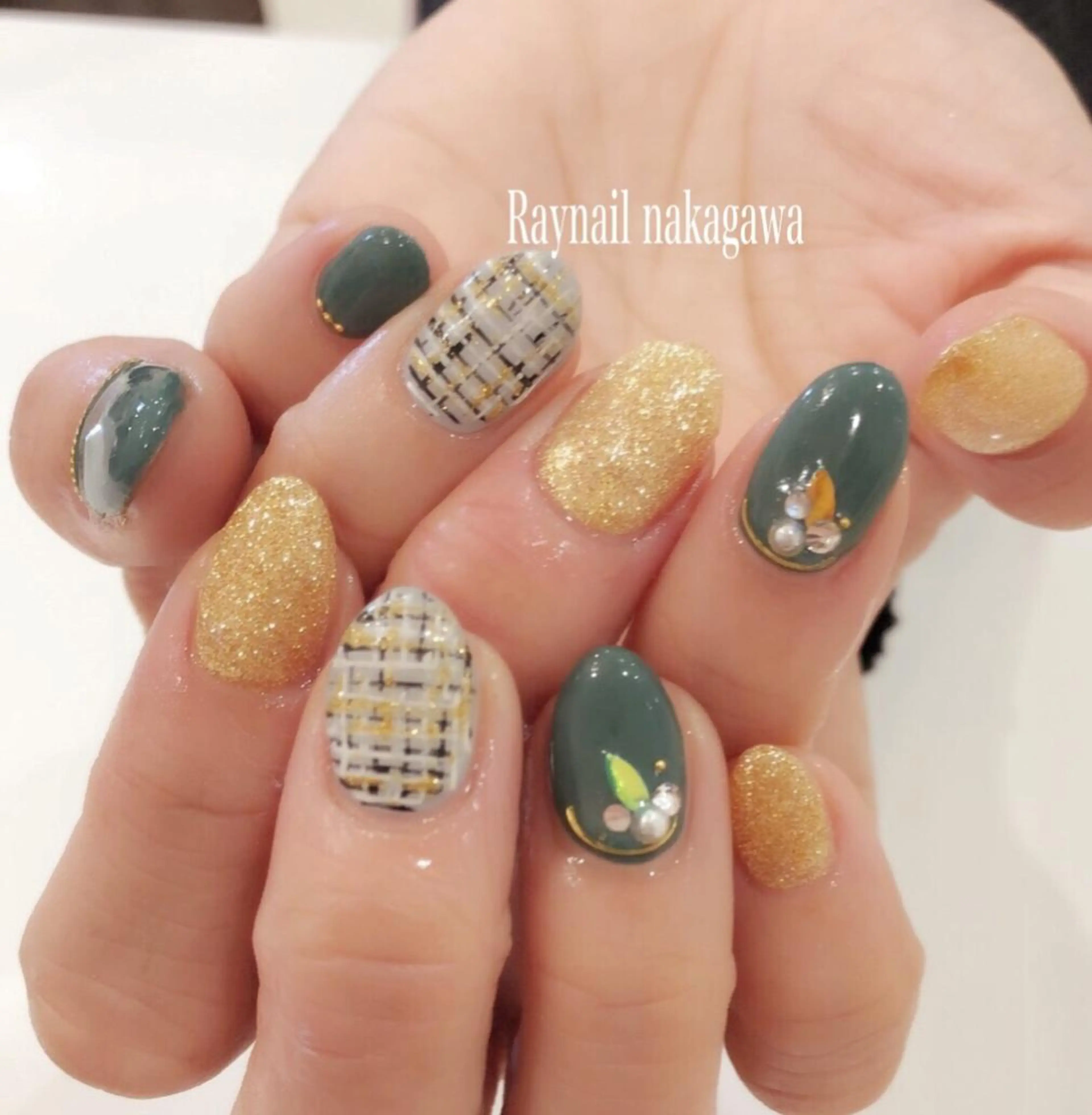 ネイル nailstudio ′ecole所属・nailstudio ′ecoleのネイルデザイン