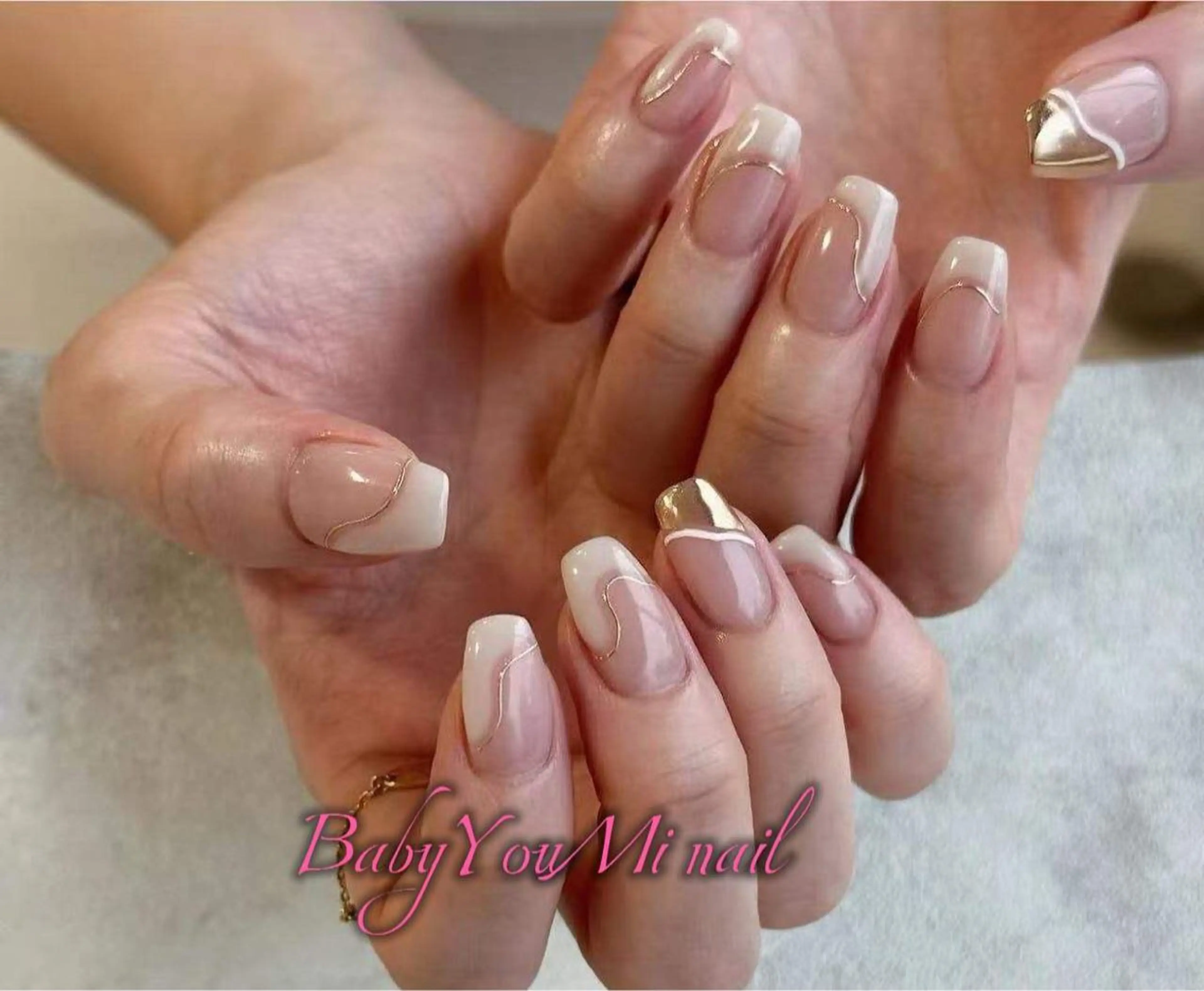 ネイル オーロラネイル フラワーネイル フットネイル フレンチネイル ジェルネイル ハンドネイル BabyYouMi nailのネイルデザイン