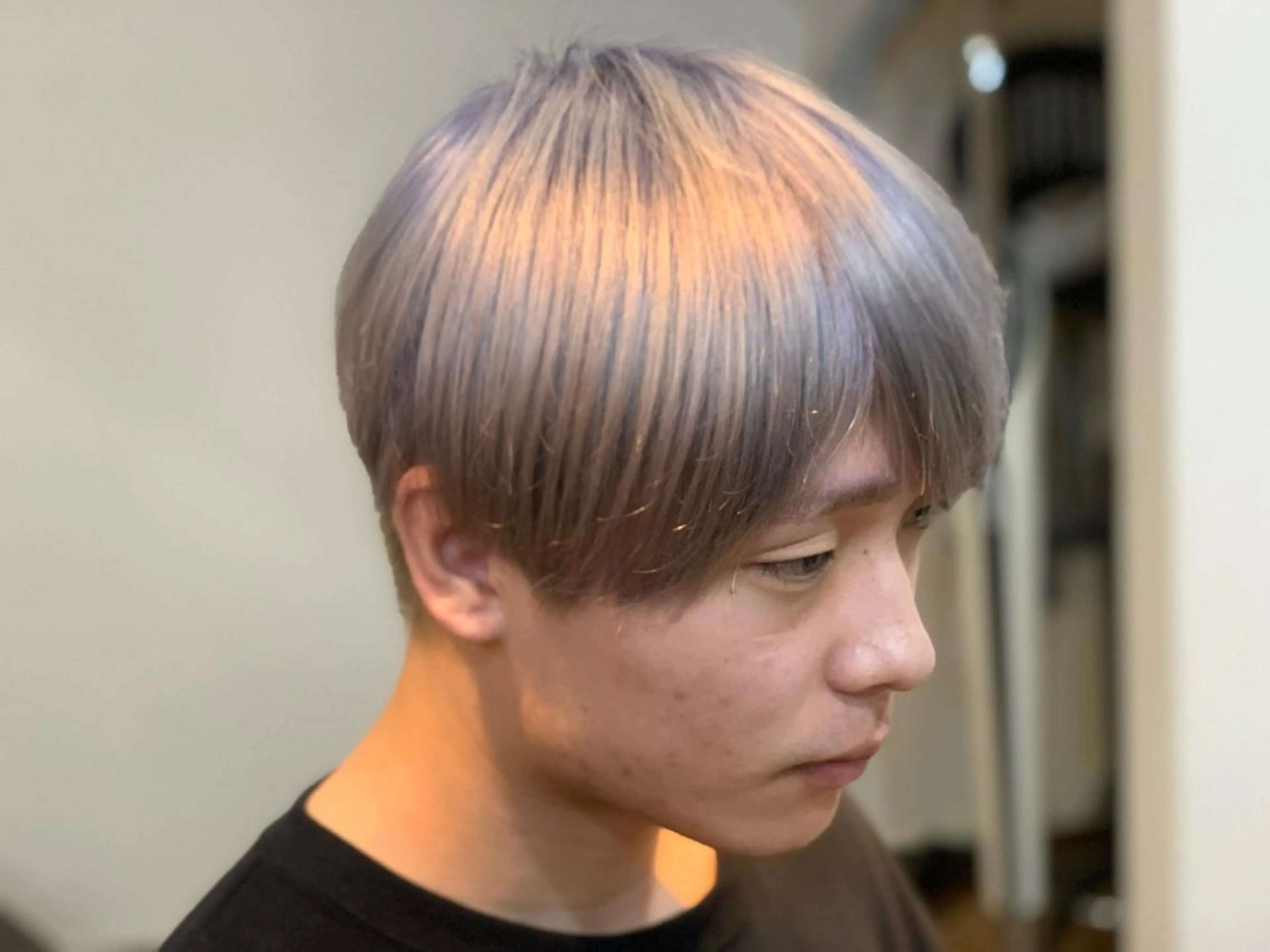 ショート カラー メンズ メンズブリーチ メンズハイトーン ブリーチ ハイトーンカラー ヘアカラー 札幌韓国メンズ 🇰🇷YUITOのヘアスタイル