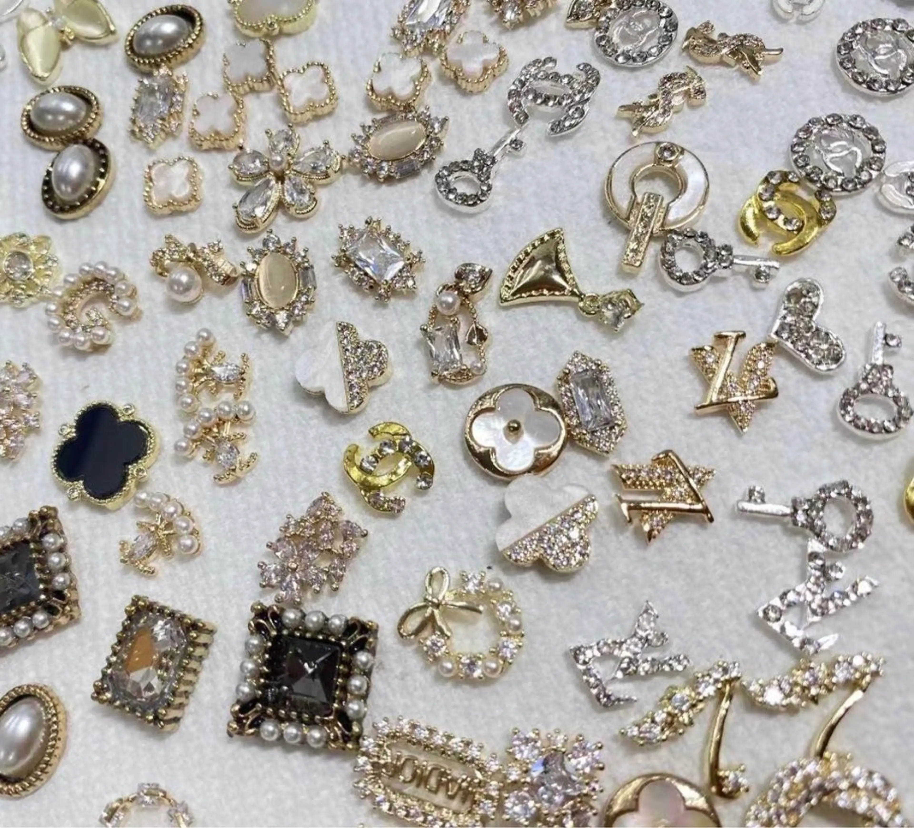 ネイル R salonのネイルデザイン