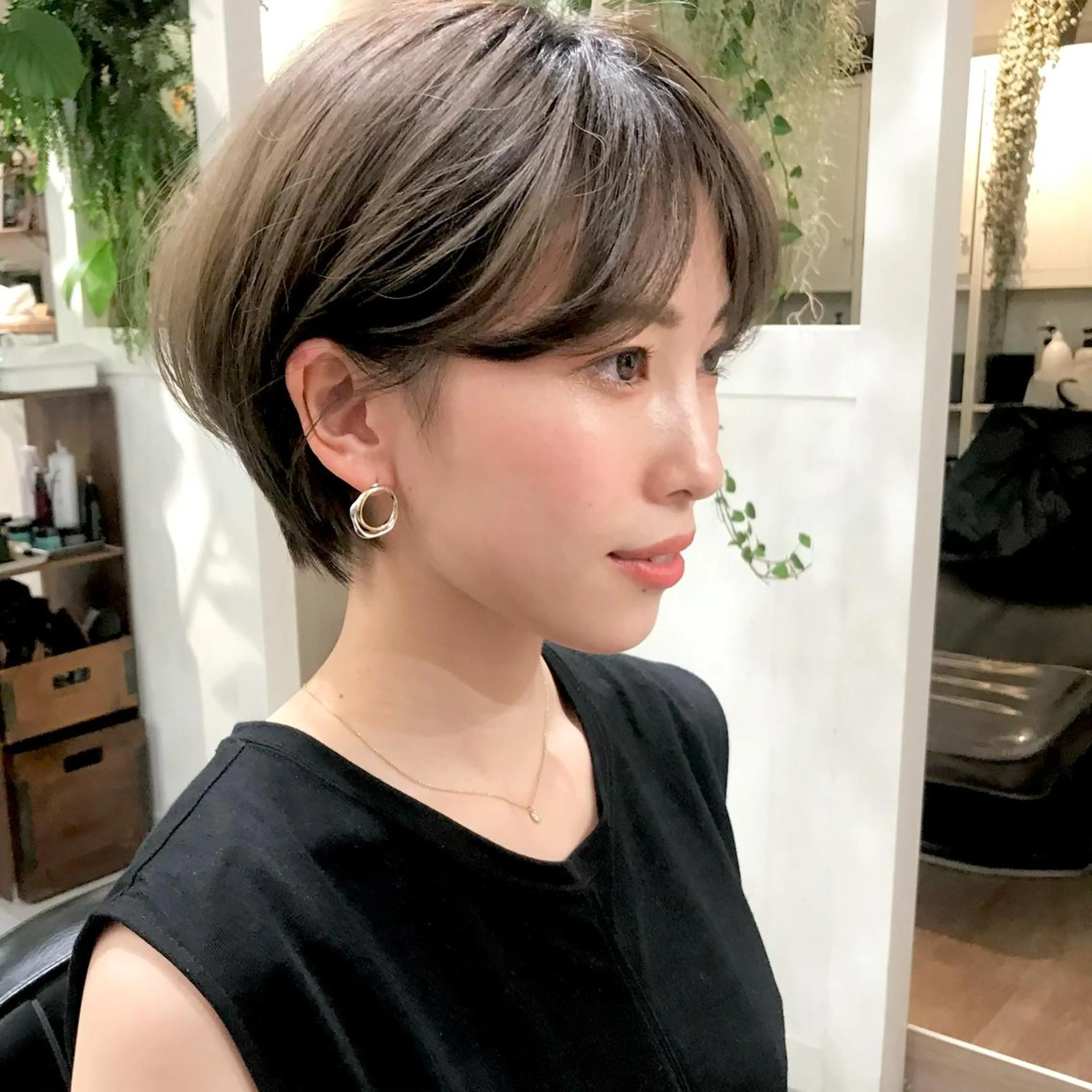 ショート カラー ハンサムショート くびれヘア ショートヘア 表参道【髪質改善】 宮嶋勇太のヘアスタイル