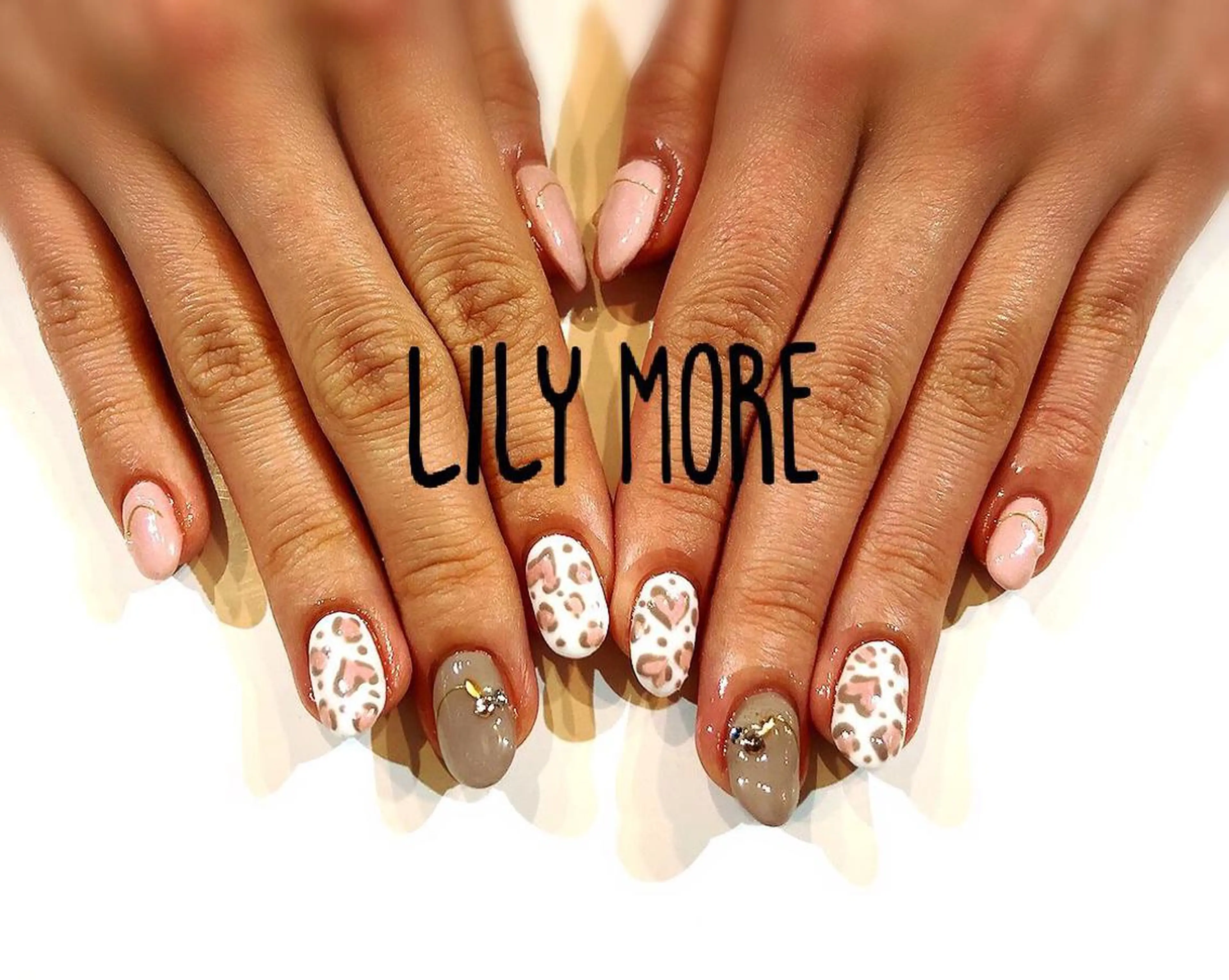 ネイル アニマル柄 ハート Lily closetのネイルデザイン