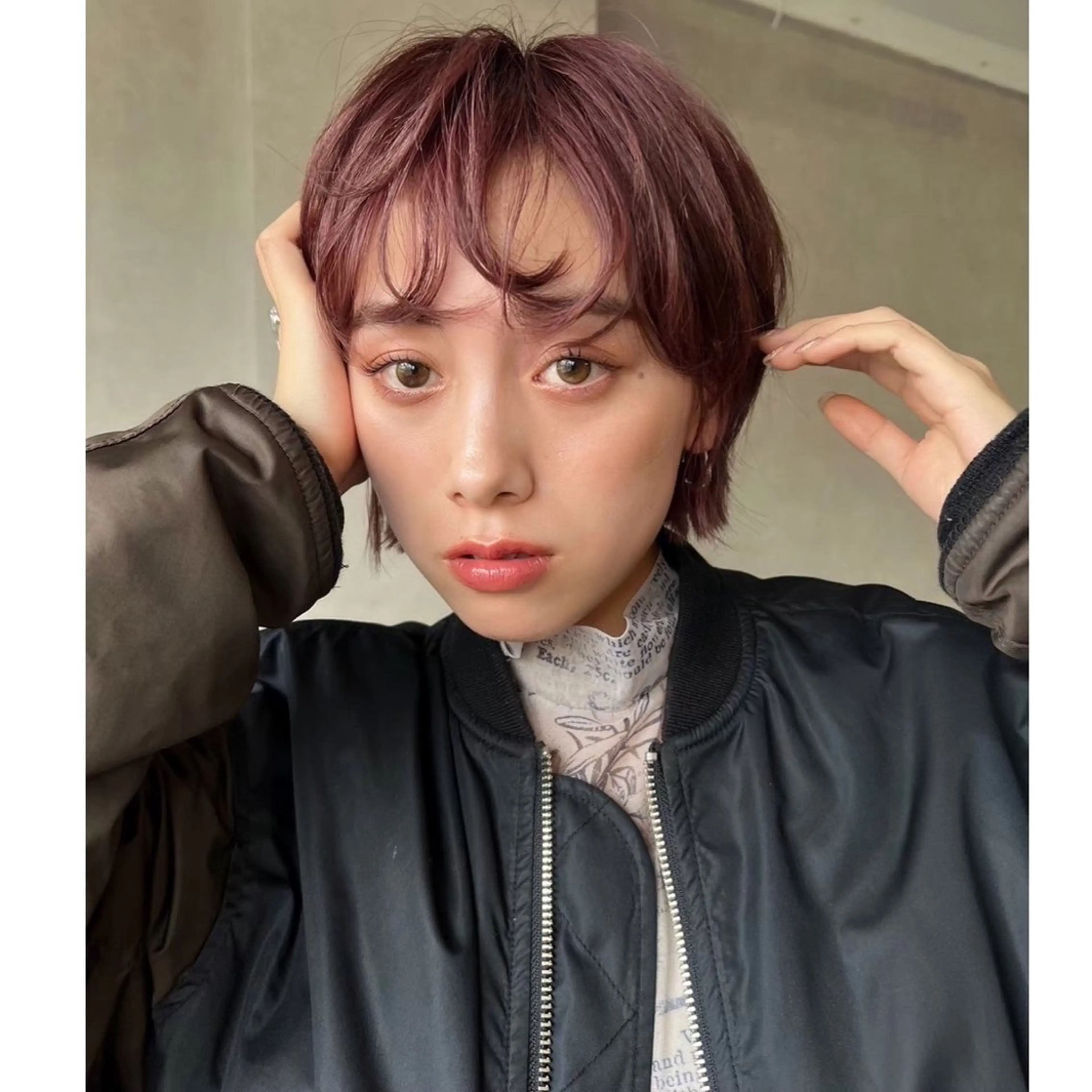 ミディアム カラー パーマ 韓国レイヤー/透明感 ♡YUUNAのヘアスタイル