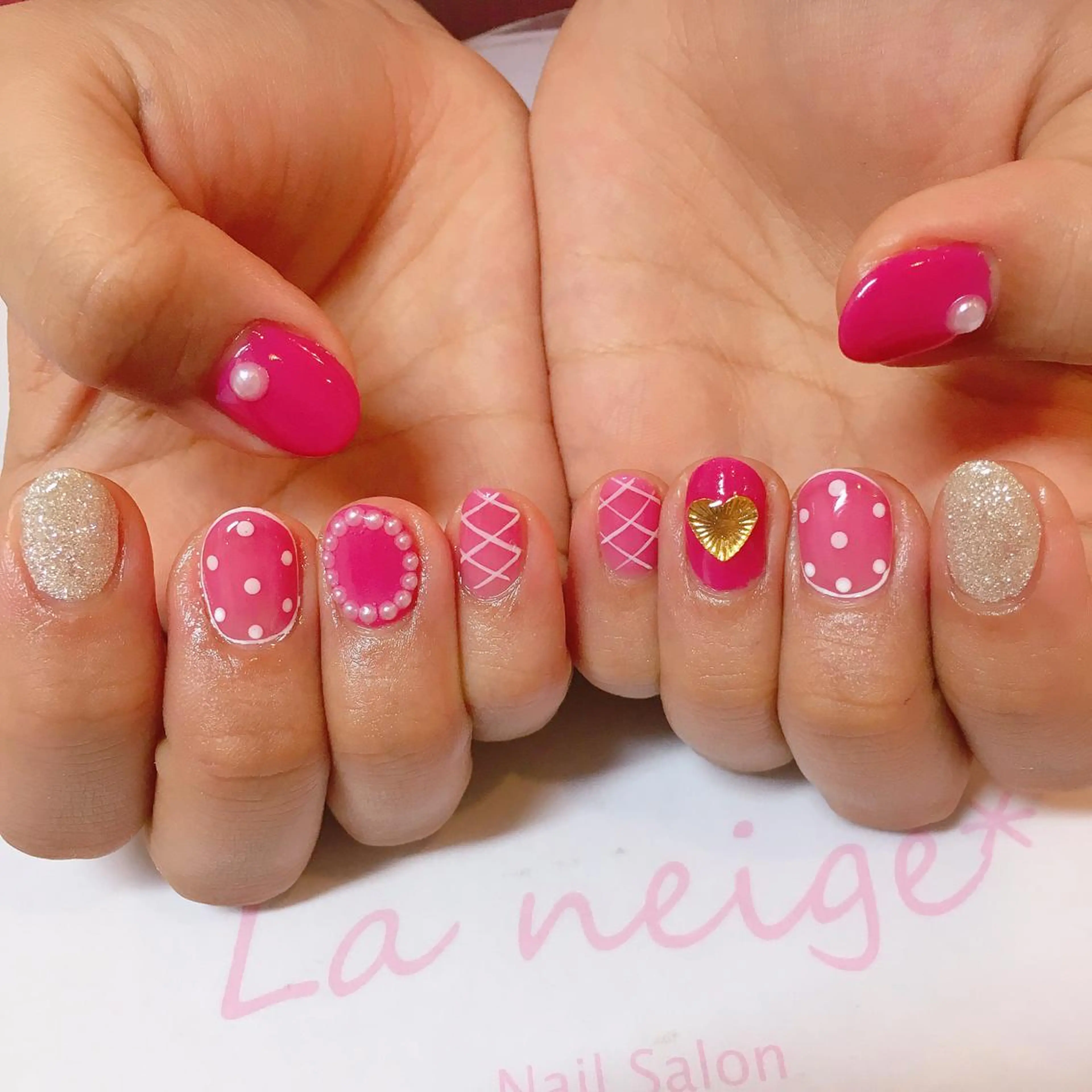 ネイル ハート La neige* yuki 🥯🍑のネイルデザイン