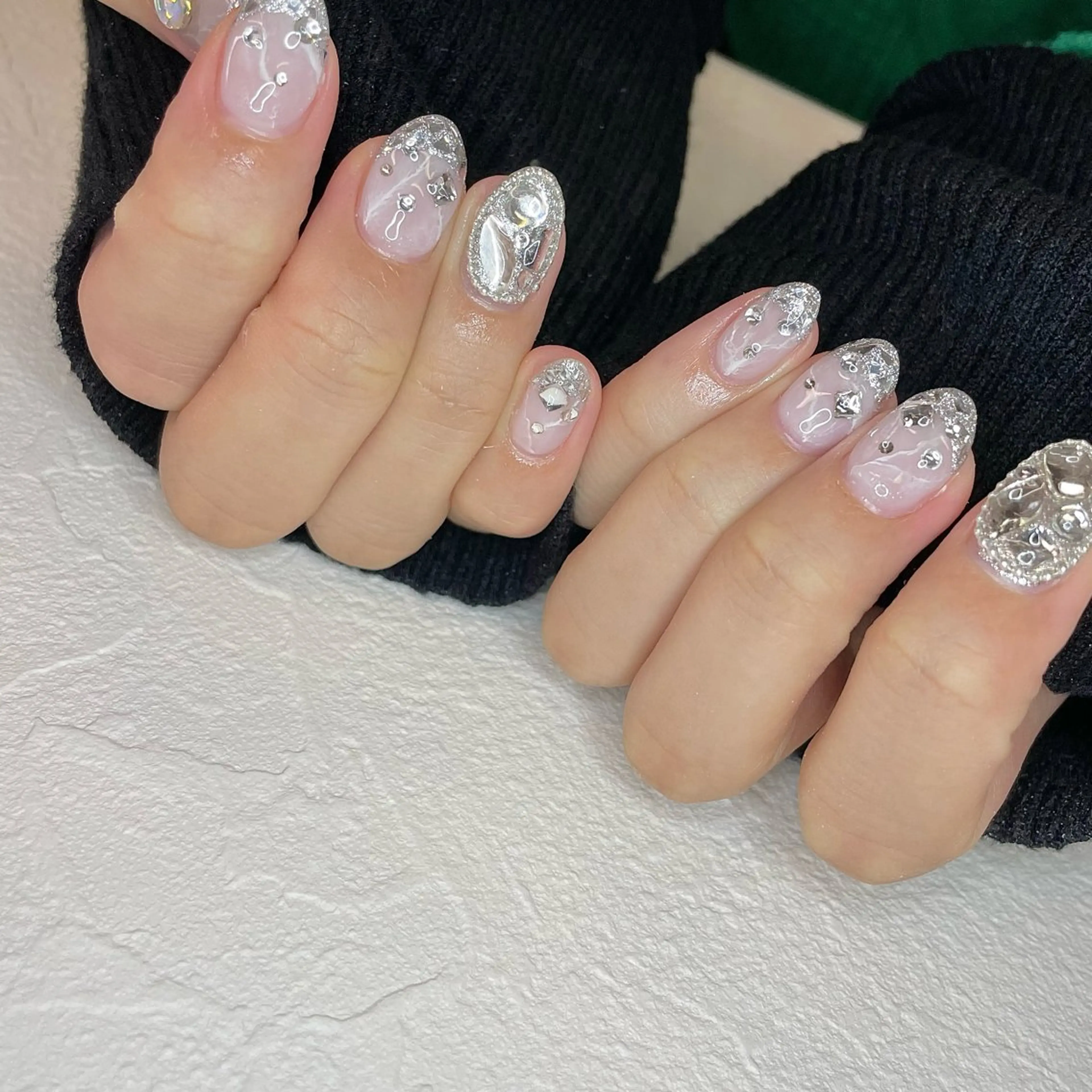 ネイル b'6 by Stir所属・b'6 SAKINAのネイルデザイン