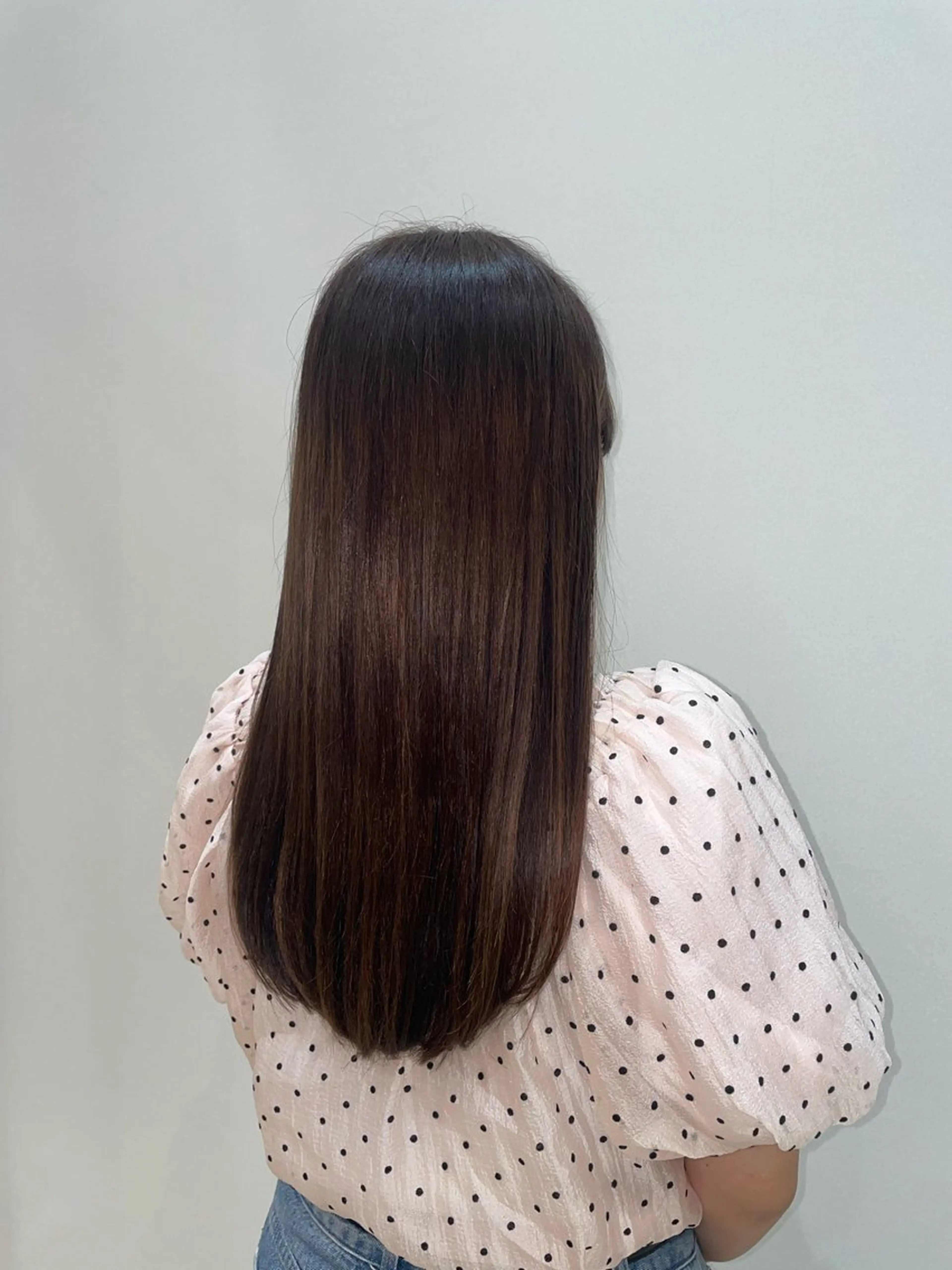 ロング アッシュ アッシュブラウン ヘアカラー トリートメント OASIS AVEDA 立川所属・ボブ/ショート/ ゆづきのヘアスタイル