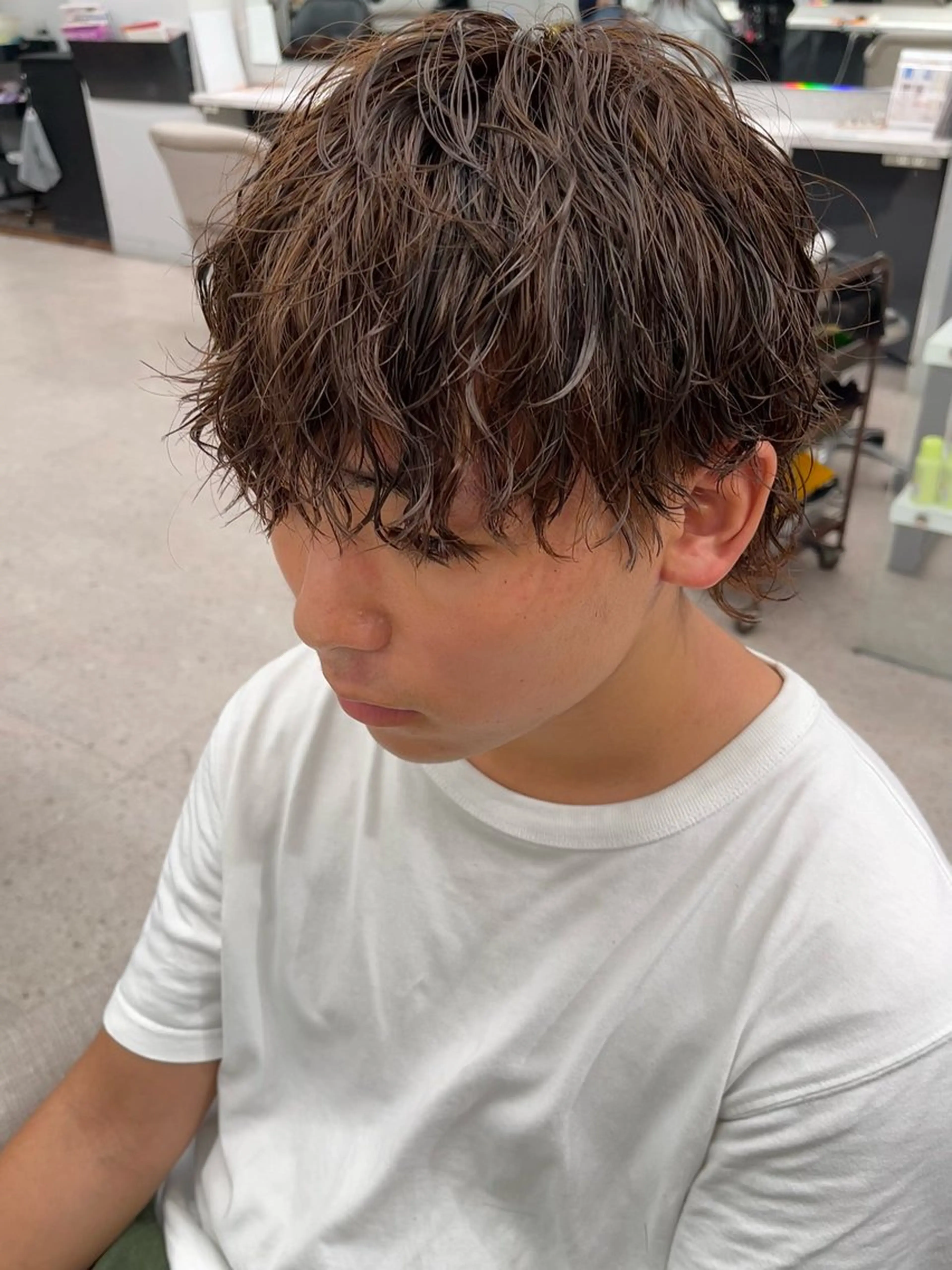 パーマ メンズ メンズパーマ ツイストスパイラルパーマ メンズウルフカット ウルフカット スパイラルパーマ 🍐シャドウパーマ メンズ特化/守岡🍐のヘアスタイル