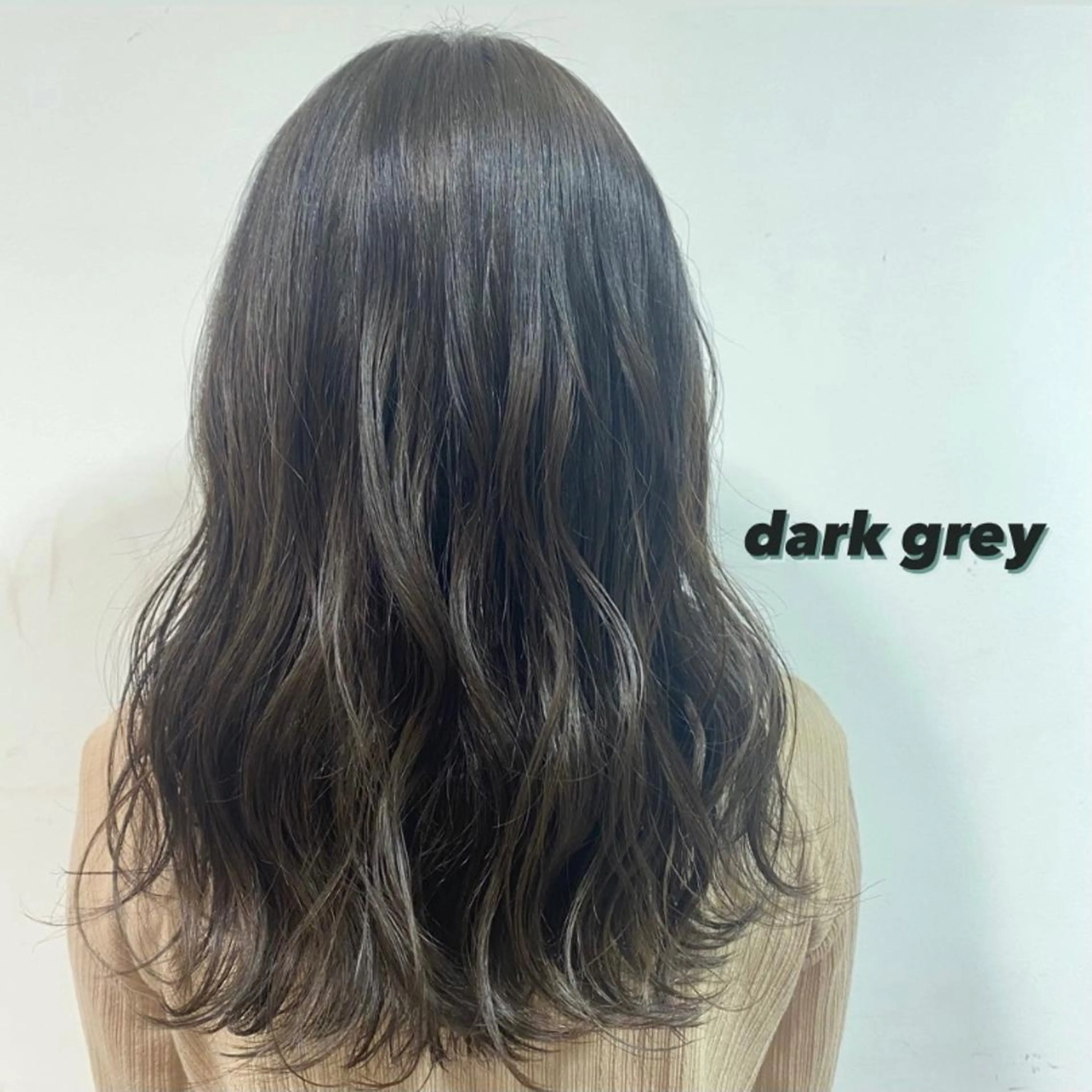 セミロング カラー ダークグレー グレージュ ar clip表参道所属・💜髪質改善/ 艶カラー/ミナ🩷のヘアスタイル