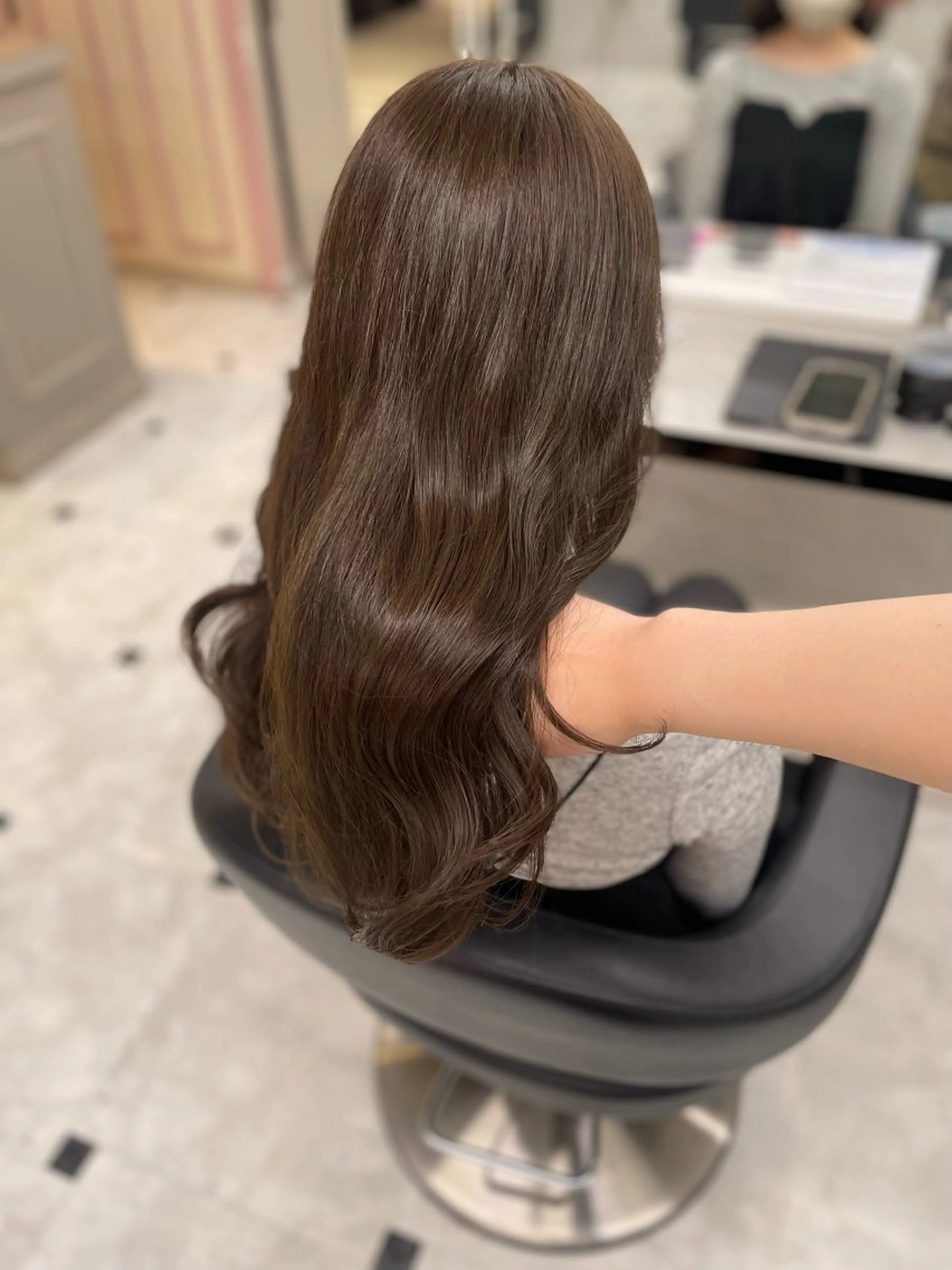 セミロング カット 縮毛矯正 うる艶トレンドヘア 🕊️上野BABYのヘアスタイル